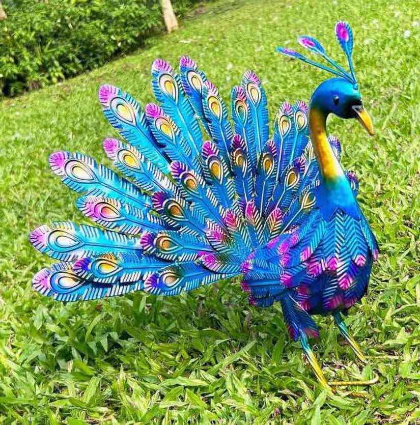 Photo 1 of METAL OUTDOOR 3D PEACOCK DECOR/GARDEN STATUE 17.5” X 8.7” H13.5”