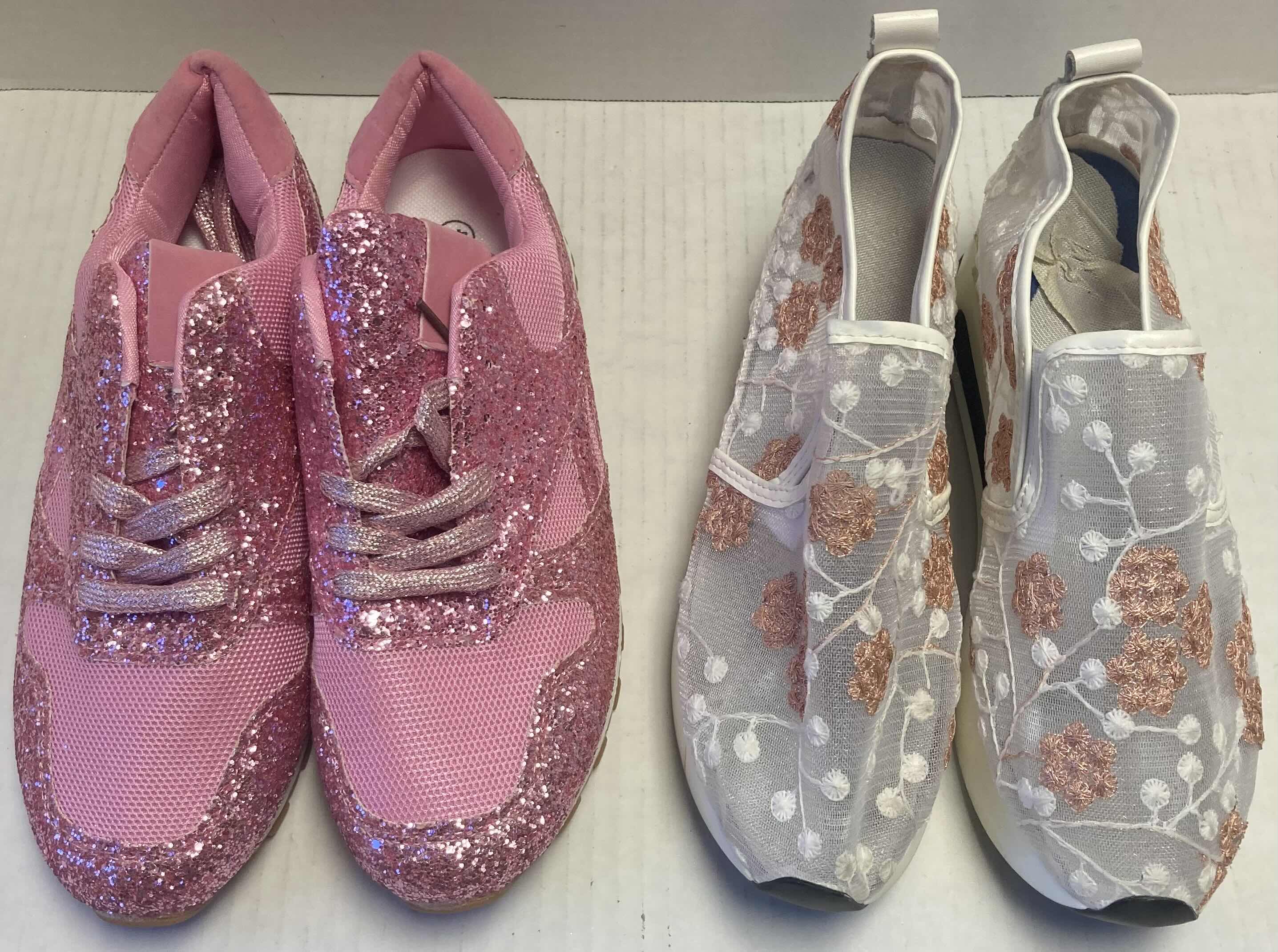 Photo 3 of PINK GLITTER & WHITE FLORAL WOMEN’S SHOES WOMEN’S SIZE 9.5