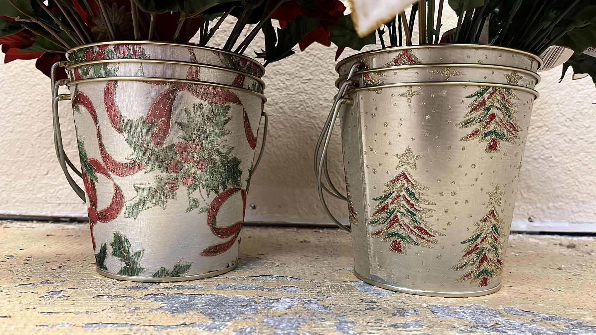 Photo 2 of CHRISTMAS THEME H5” PLANTER BUCKETS (6) W FAUX FLORAL DECOR