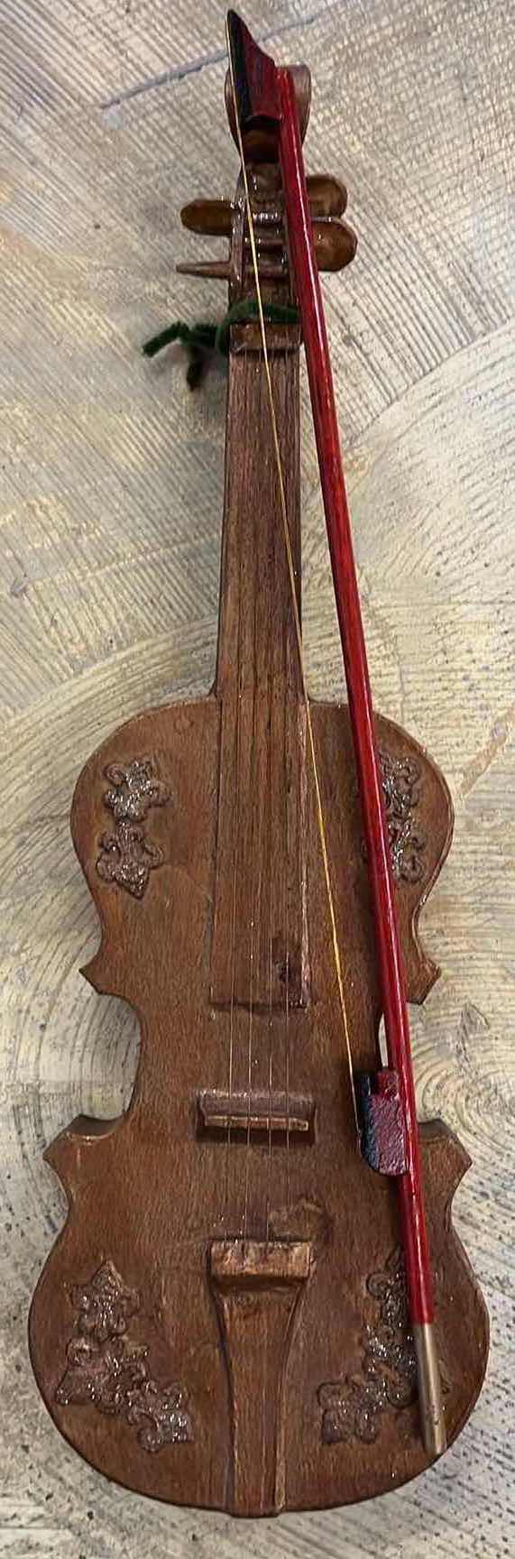 Photo 4 of DECORATIVE THIN WOOD VIOLINS (3)