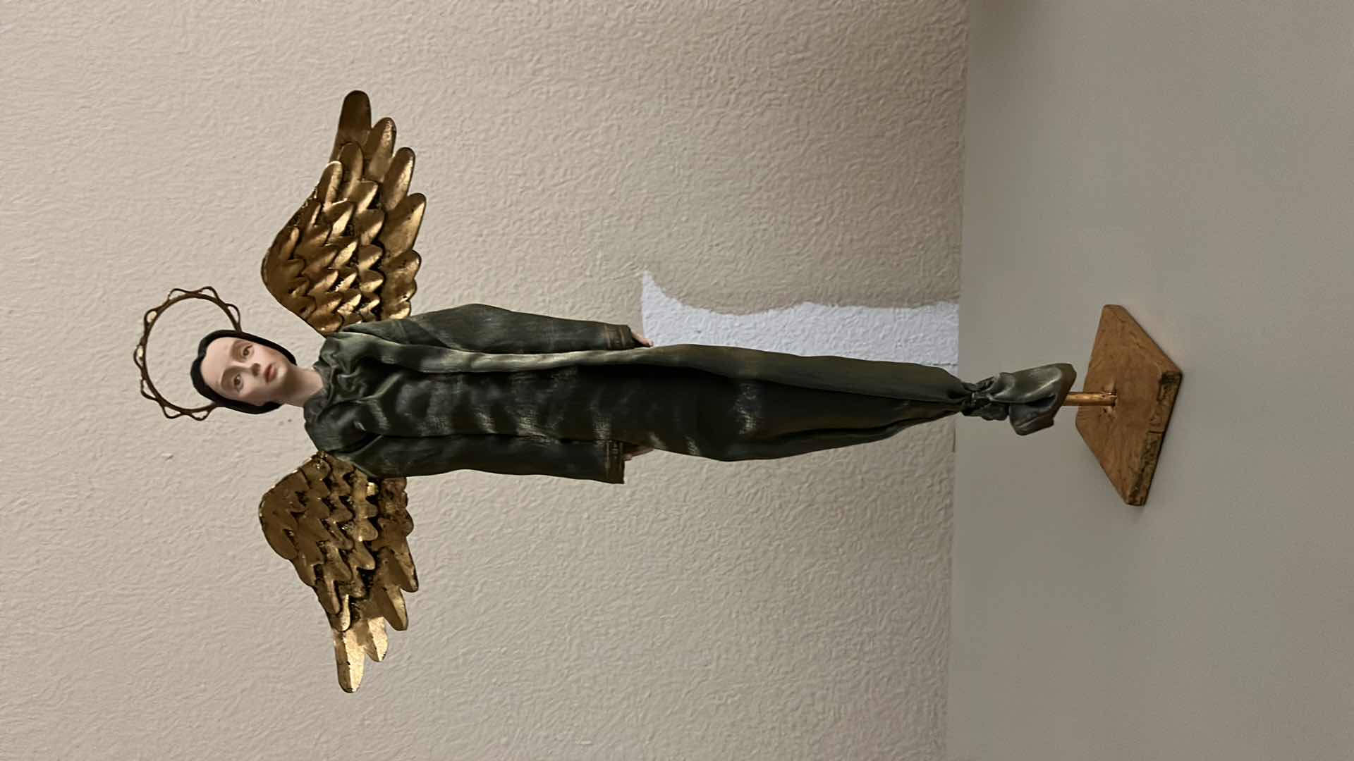 Photo 1 of HAND MADE RESIN & METAL ANGEL MADE IN PHILIPPINES 10” X 16”