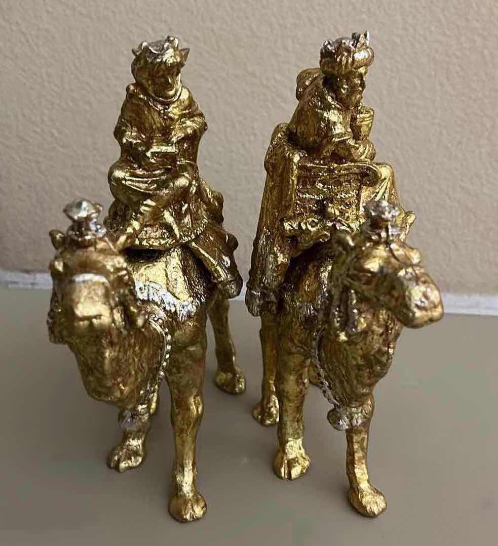 Photo 2 of WISEMEN GOLD FINISH RESIN TABLE TOP DECOR H7”