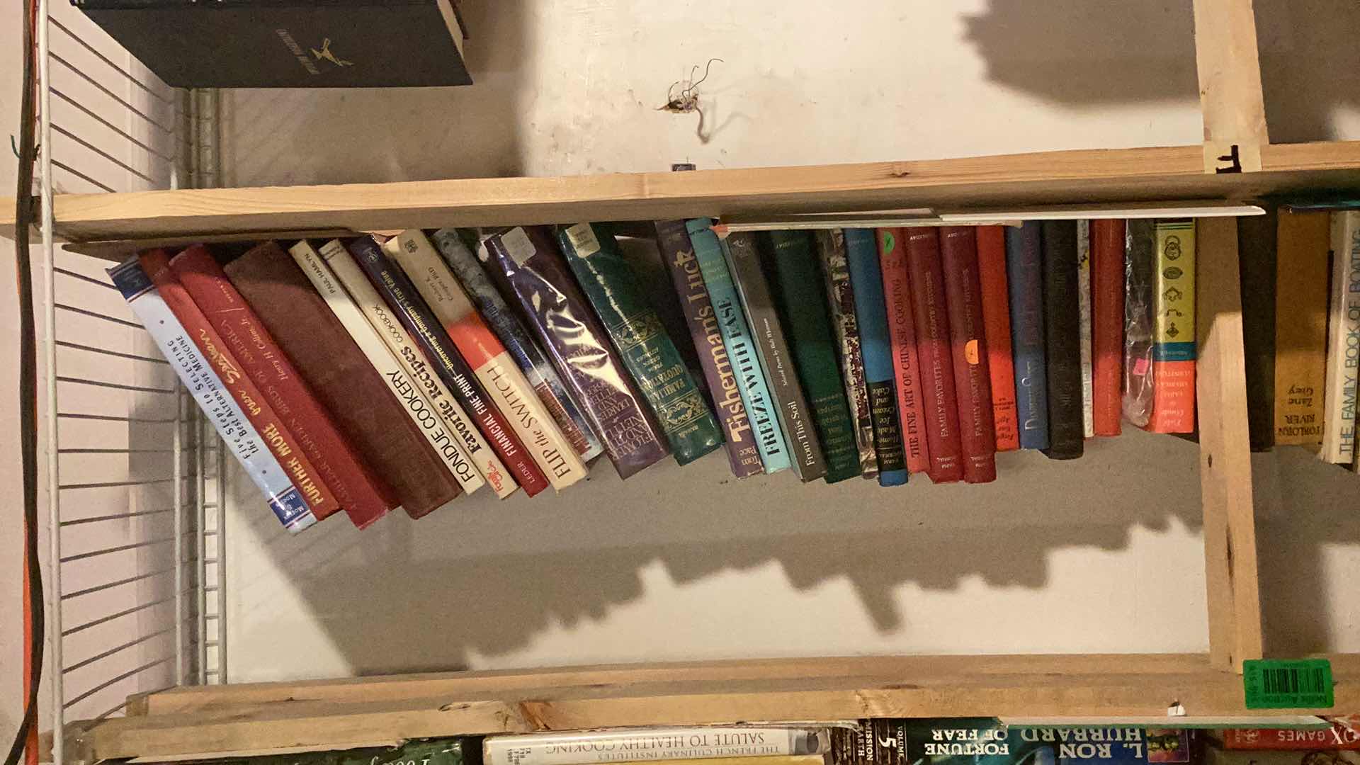 Photo 1 of LOT OF VARIOUS HARDCOVER BOOKS
