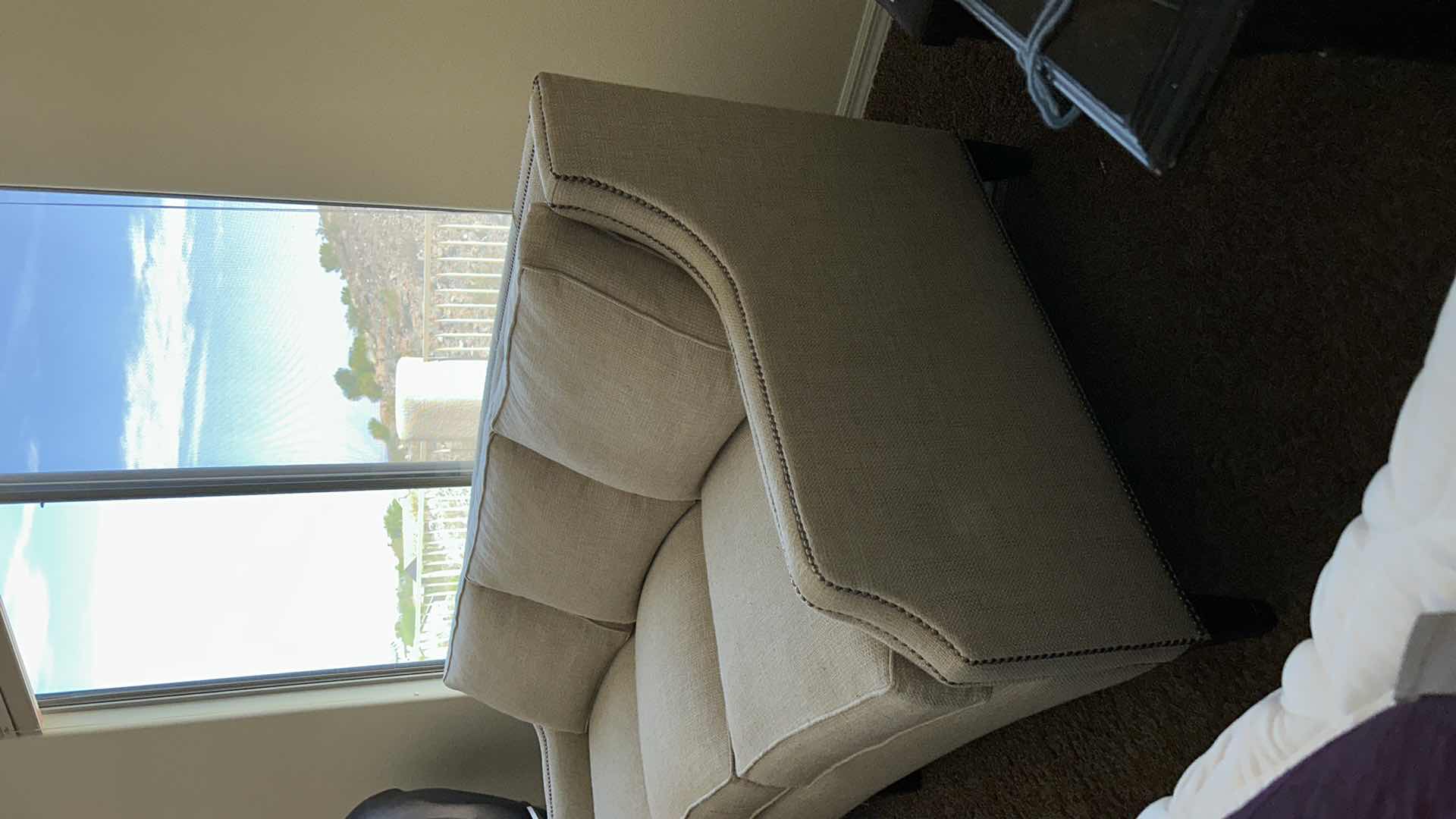 Photo 8 of 7' SOFA-  LEXINGTON UPHOLSTERY MADE IN USA OFF WHITE TEXTURED LINEN WITH NAIL HEAD FINISH