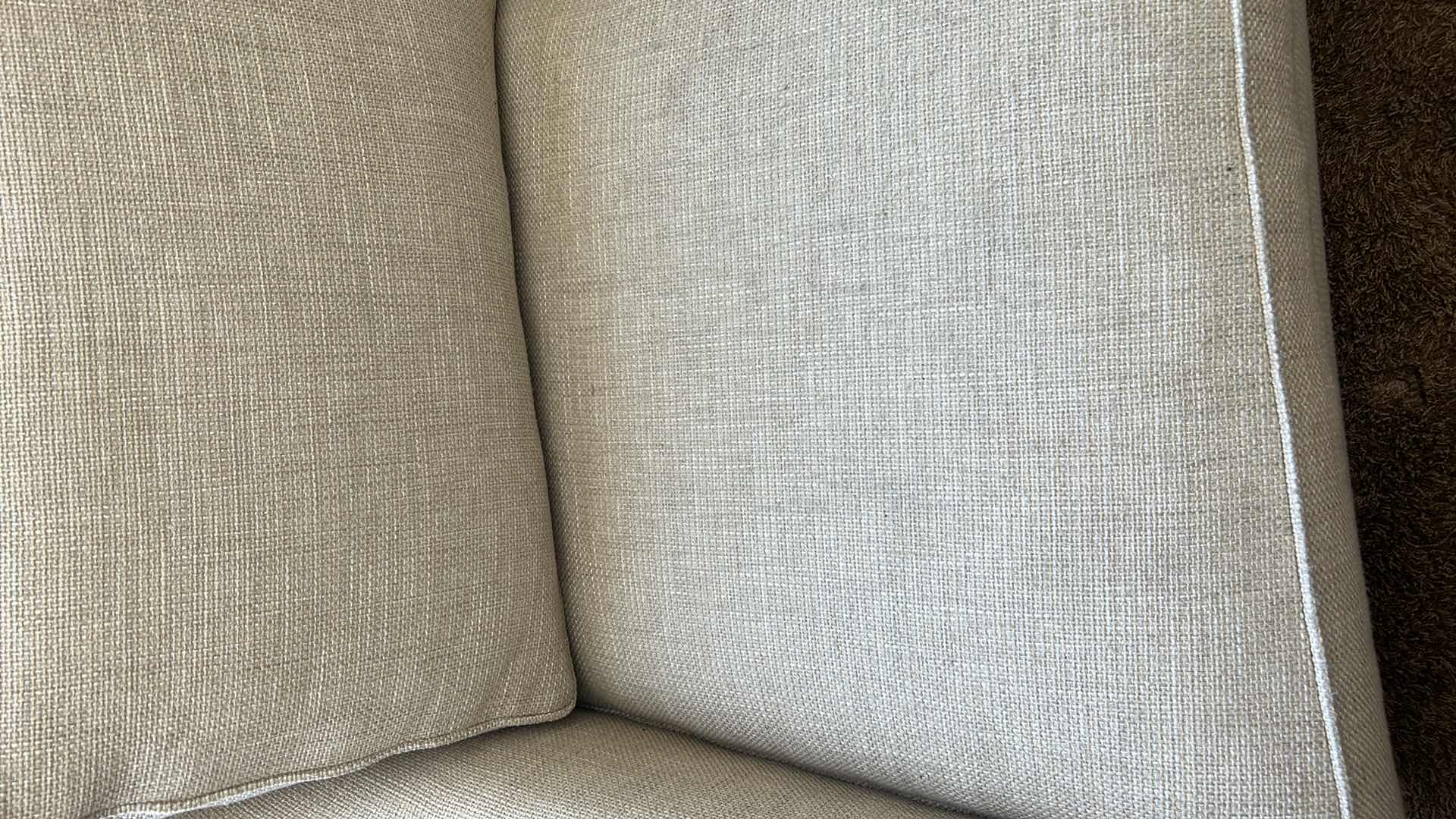 Photo 3 of 7' SOFA-  LEXINGTON UPHOLSTERY MADE IN USA OFF WHITE TEXTURED LINEN WITH NAIL HEAD FINISH