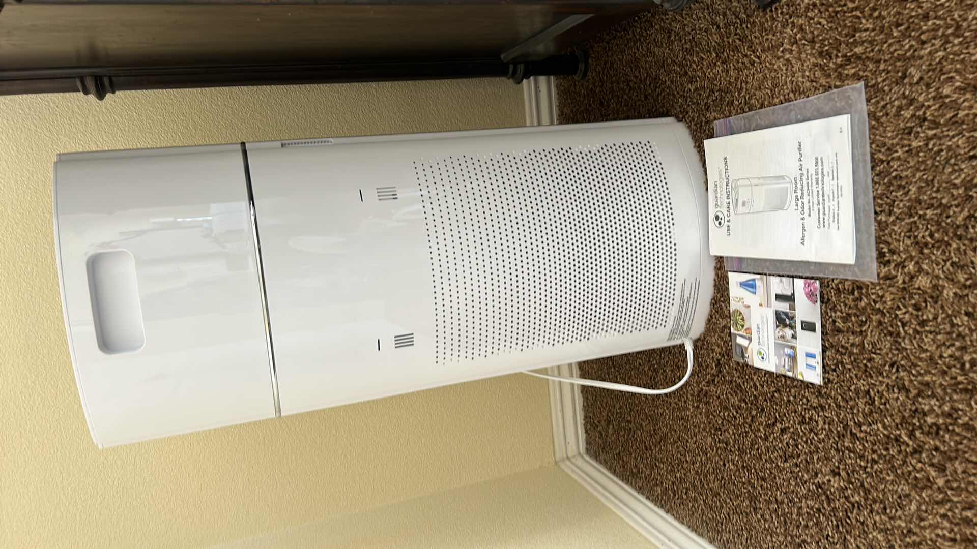 Photo 7 of GUARDIAN TECH LARGE ROOM ALLERGEN AND ODOR REDUCING AIR PURIFIER MODEL AC9400