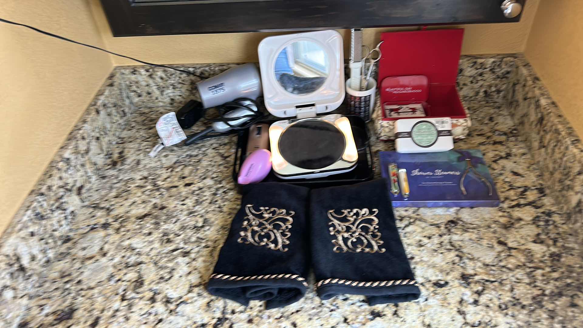 Photo 8 of WOMENS BEAUTY ASSORTMENT- LIGHTED TRAVEL MIRROR, HAIR DRYER, TWEEZERMAN, NO NO HAIR, SOAPS AND MORE