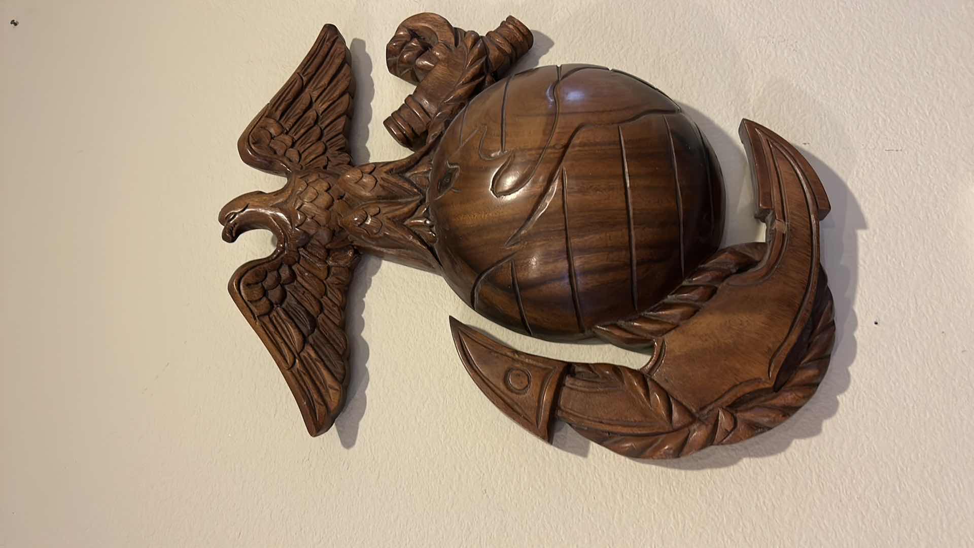 Photo 4 of WOOD CARVING MARINE CORPS EMPLEM 14” x 18”