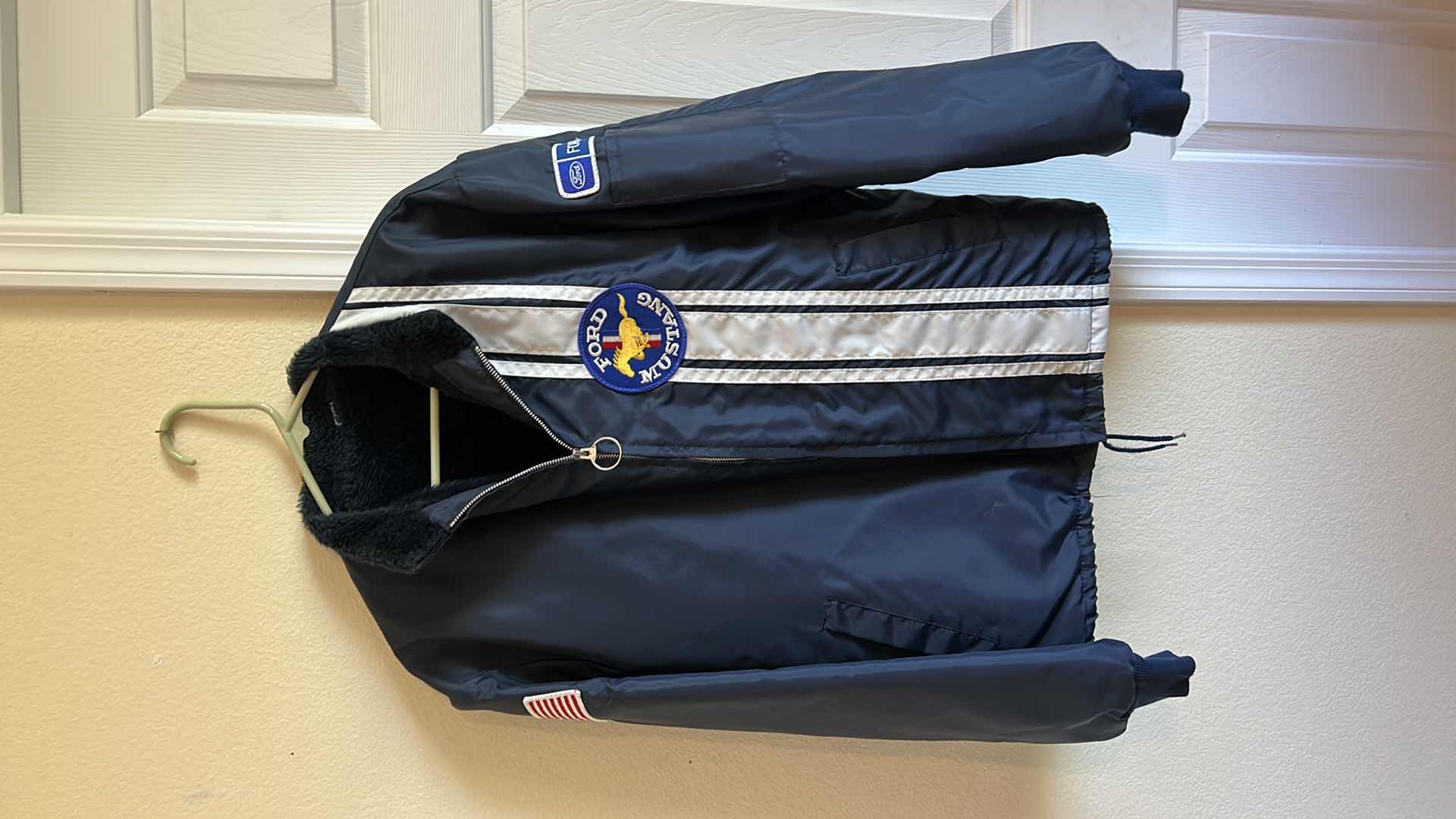 Photo 4 of VINTAGE FORD MUSTANG USA JACKET ( SIZE L)