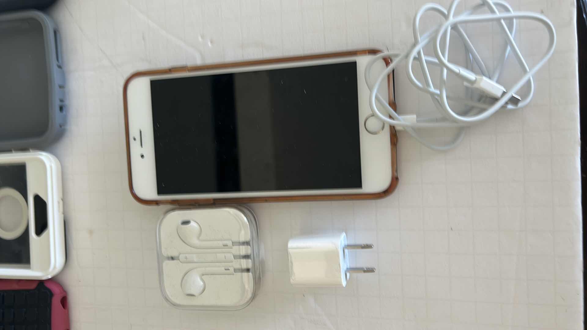 Photo 3 of iPHONE AND ACCESSORIES