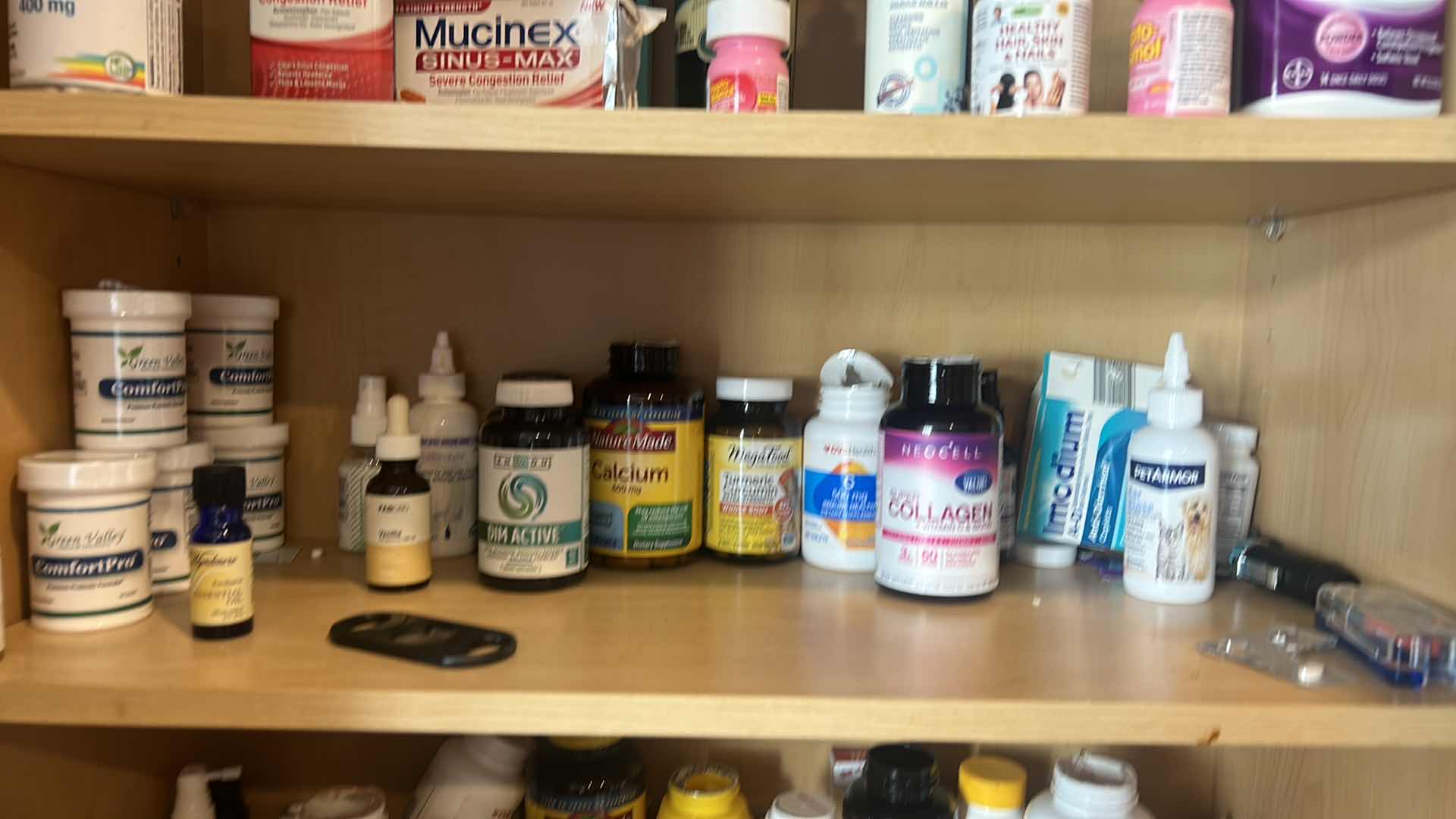 Photo 3 of CONTENTS OF CABINET - SUPPLEMENTS, HEALTH