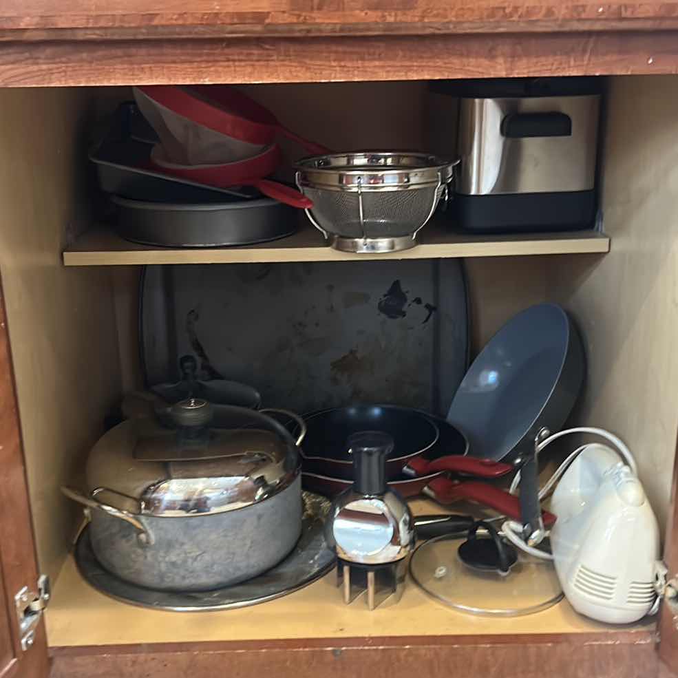 Photo 1 of CONTENTS OF KITCHEN CABINET