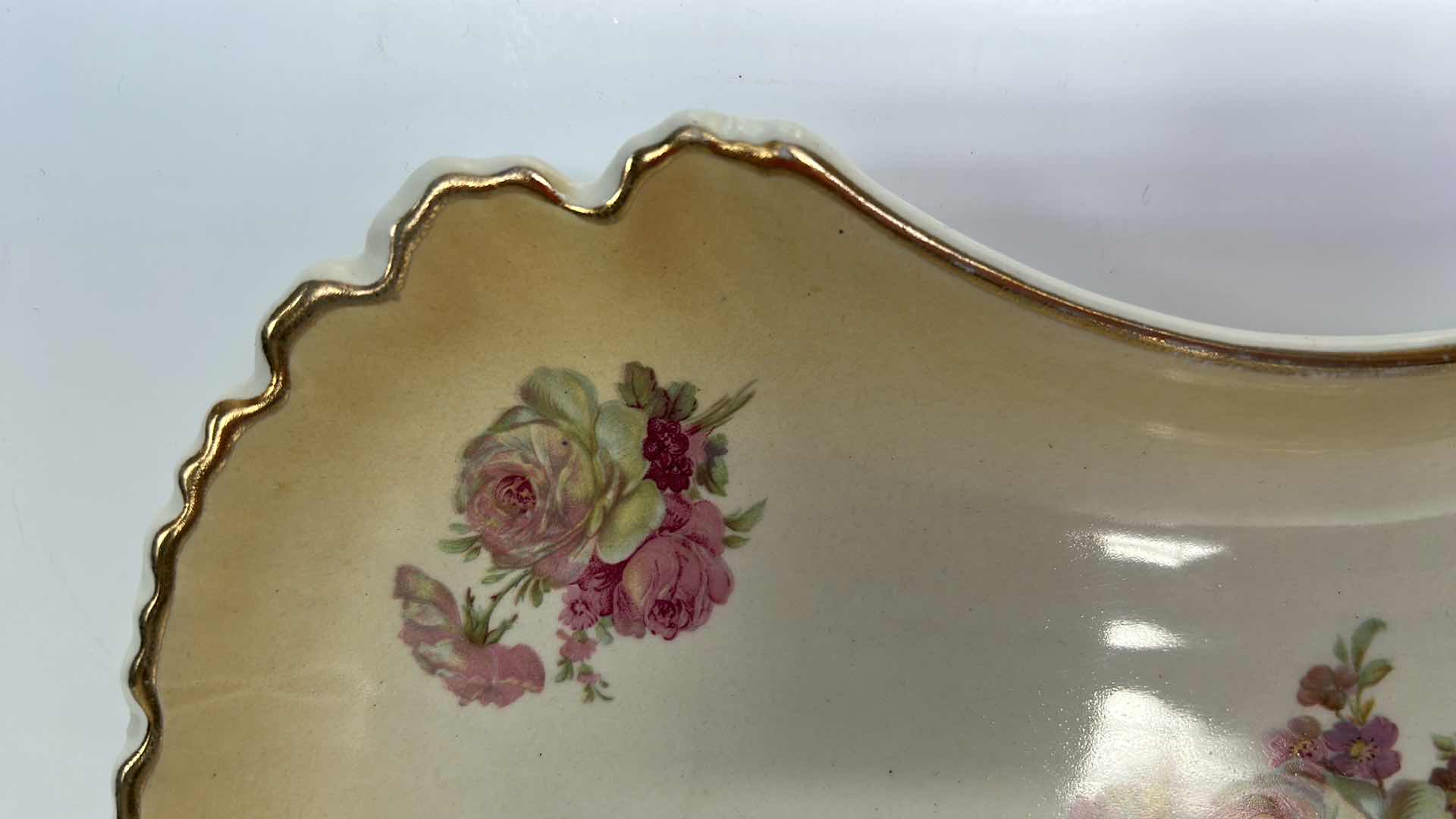 Photo 3 of OLD FOLEY JAMES KENT STAFFORDSHIRE ENGLAND PORCELAIN HAND PAINTED DISH WITH GOLD TRIM 10” x 7 1/2