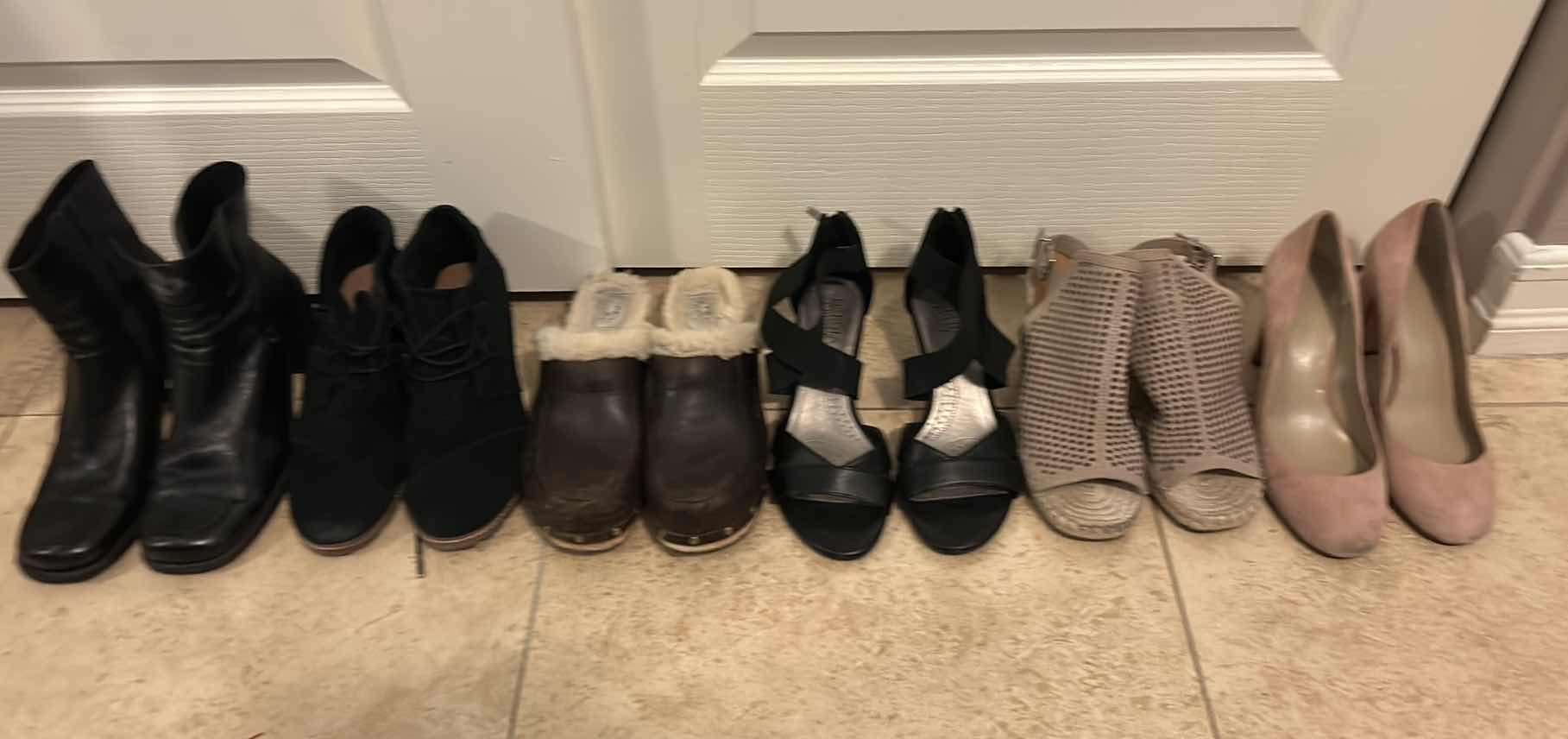 Photo 1 of 6 PAIRS OF WOMENS SHOES SIZE 8-8.5