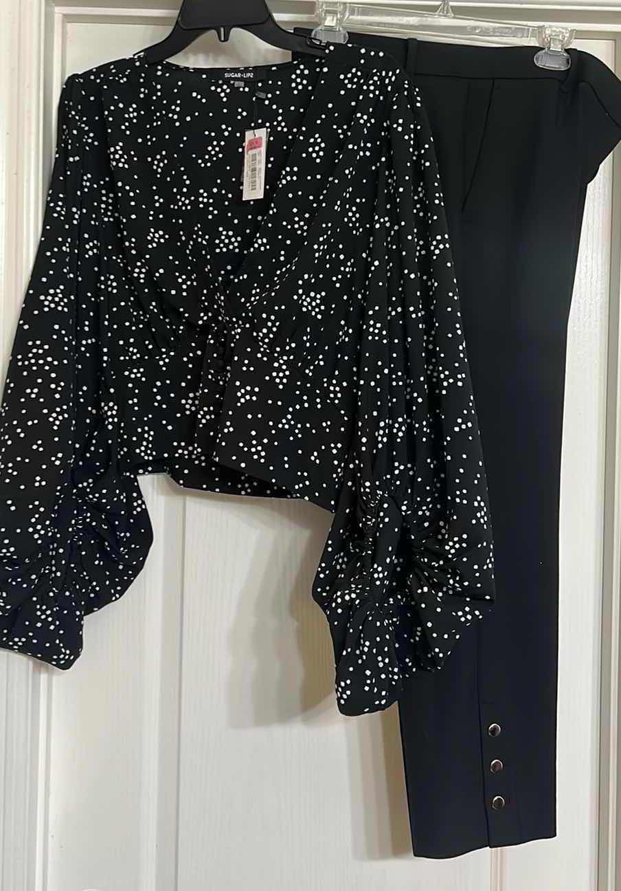 Photo 1 of NWT WOMENSWEAR - 1 BLOUSE SIZE L ORIG $69, PAIR PANTS ANN TAYLOR SIZE 8