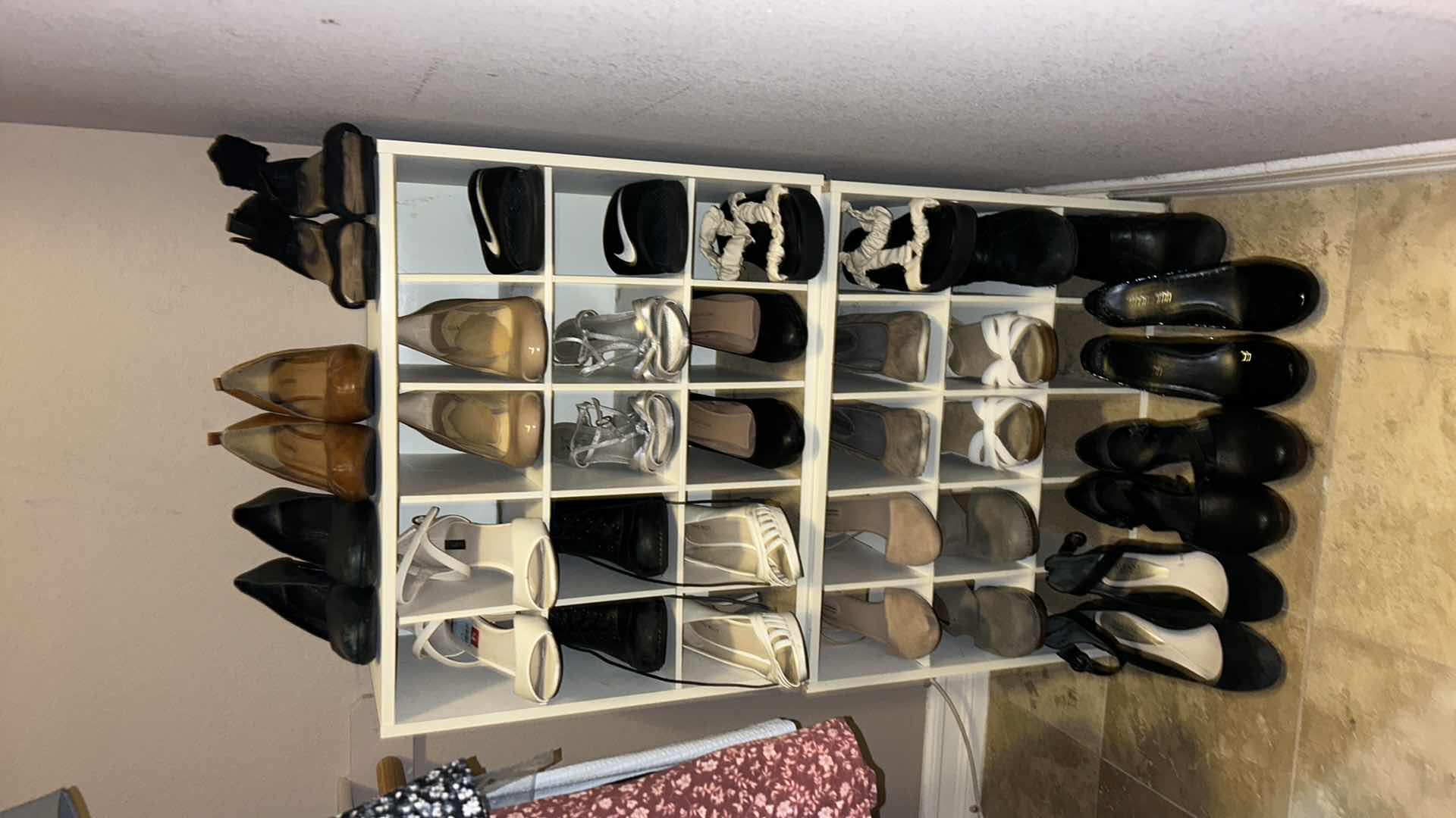 Photo 1 of SHOE RACK WITH WOMENS SHOES SIZE 8-9