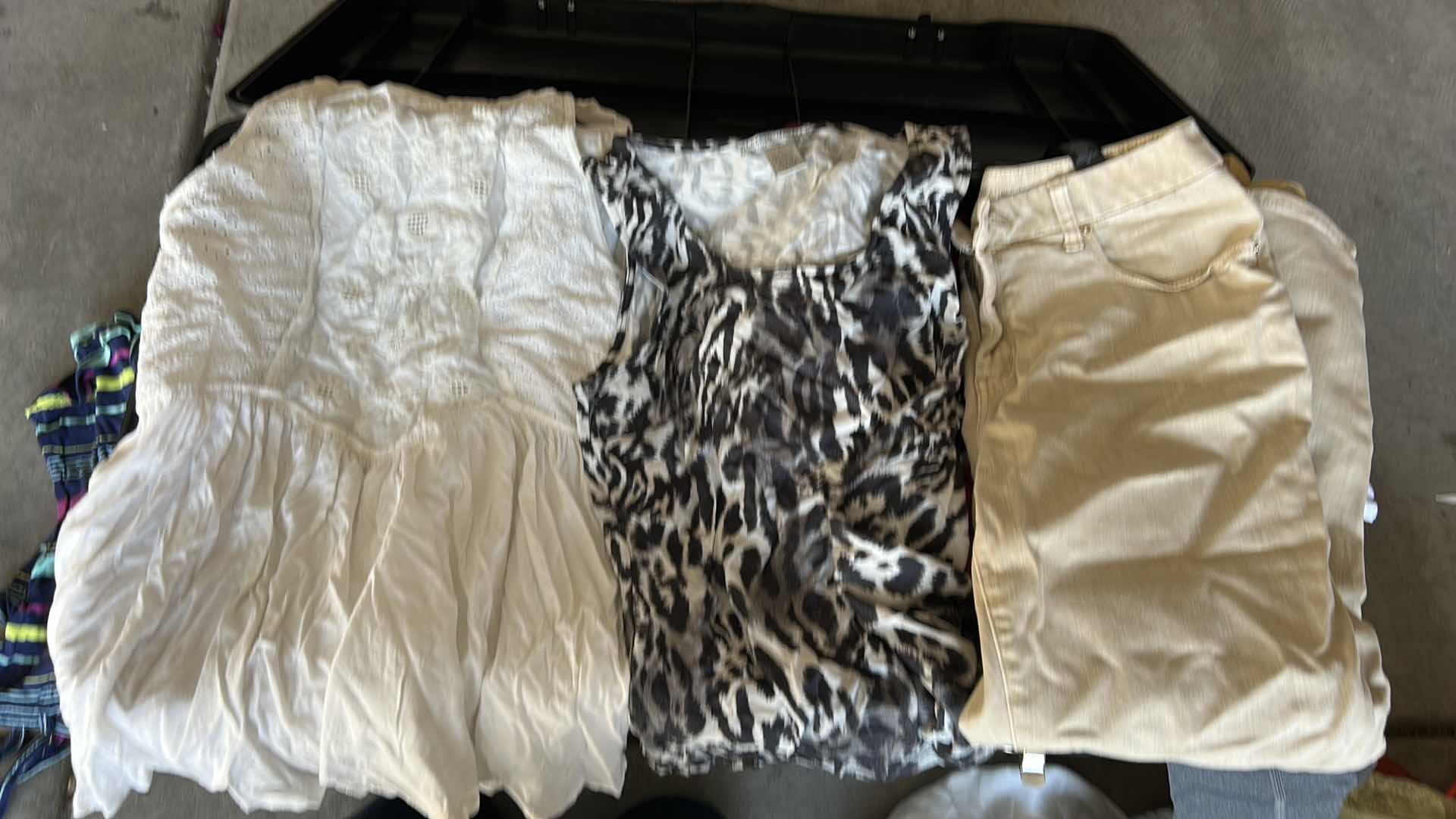 Photo 9 of LARGE TRUNK FILLED WITH WOMENSWEAR