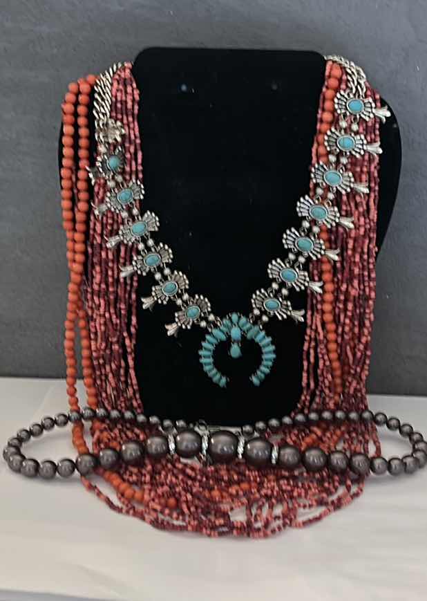 Photo 1 of COSTUME JEWELRY ASSORTMENT - 3 NECKLACES