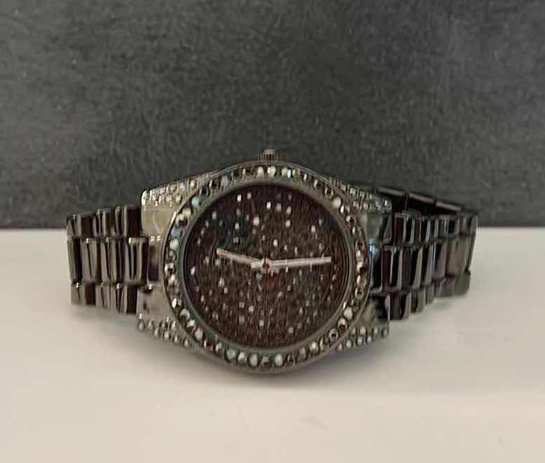 Photo 3 of COSTUME JEWELRY- LADIES FASHION WATCH