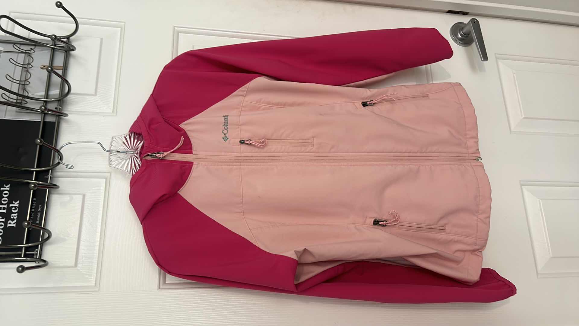 Photo 2 of TWO TONE PINK WOMENS COLUMBIA  HOODIE JACKET SIZE MED