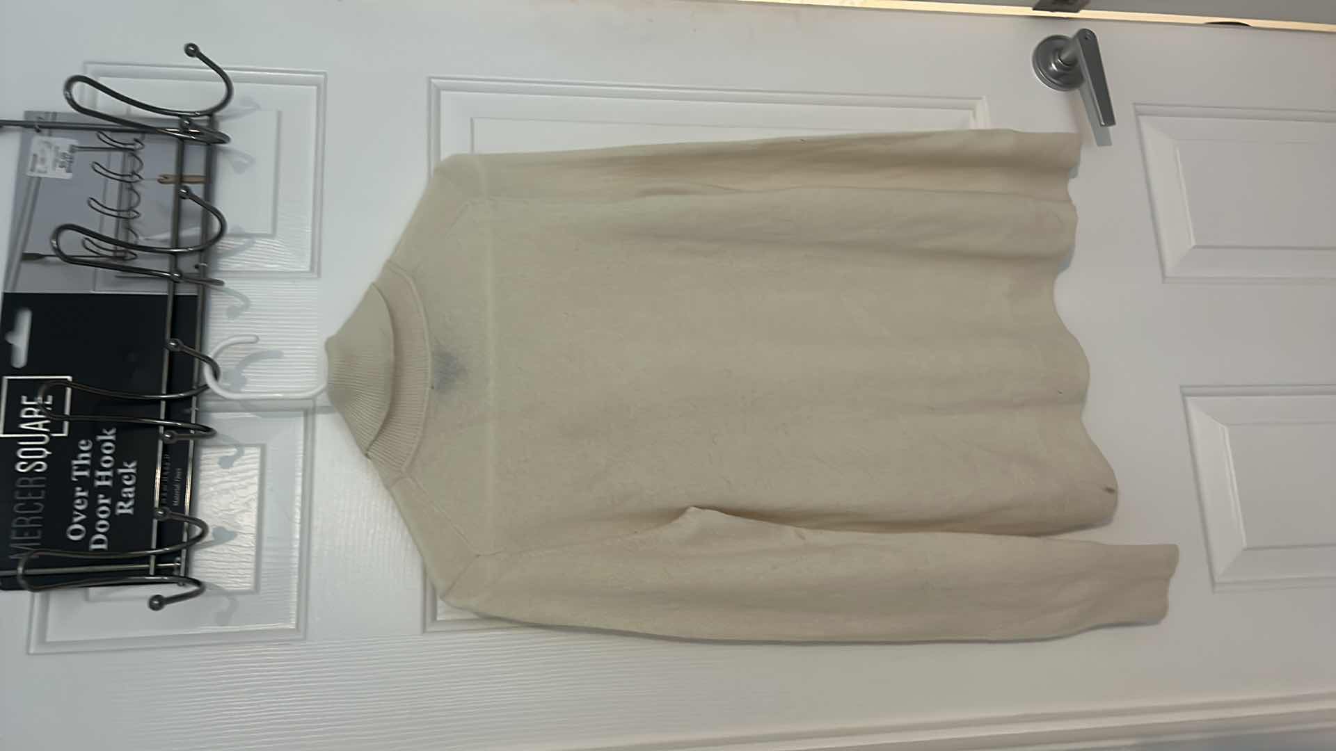 Photo 5 of 2 - WOMENS IVORY 100% CASHMERE TURTLENECK SWEATERS SIZE MED