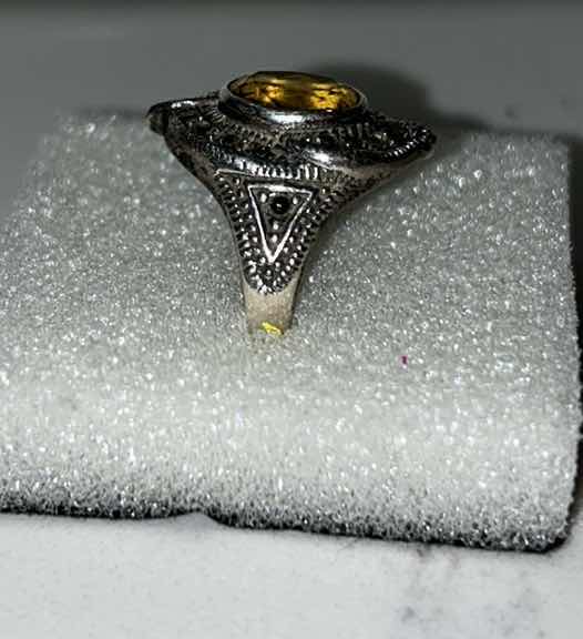 Photo 4 of FINE JEWELRY- .925 STERLING SILVER RING WITH GEMSTONE SIZE 7.5