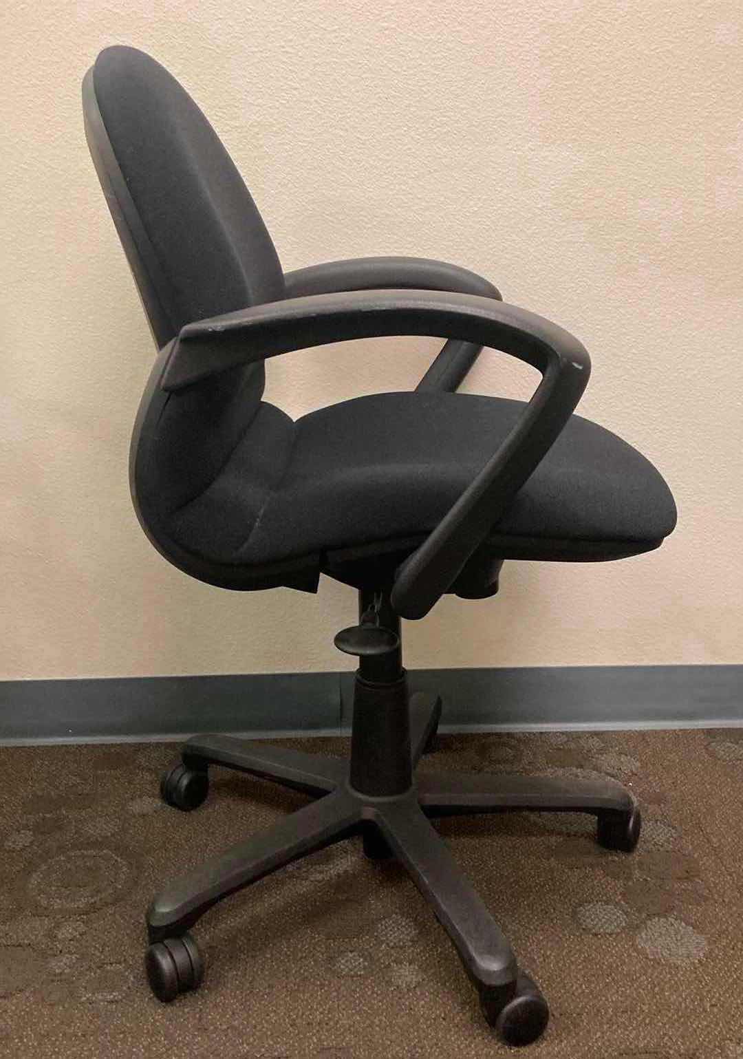 Photo 4 of STEELCASE RALLY BLACK LOW-BACK SWIVEL OFFICE CHAIR 26.5” X 20” H33-38”