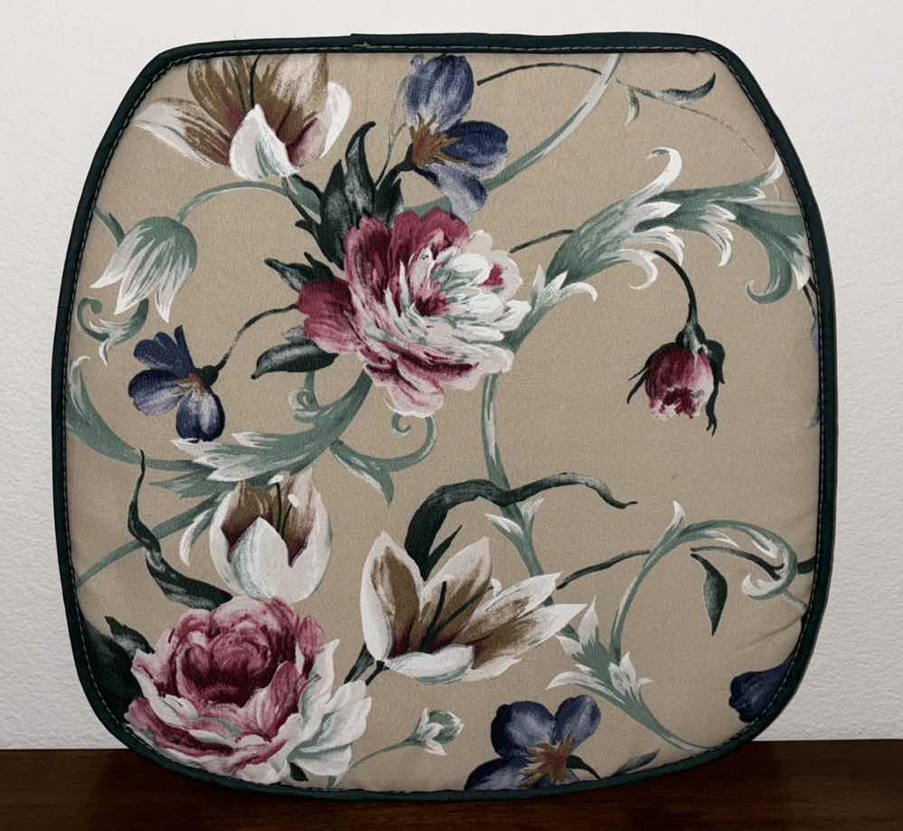 Photo 1 of FLORAL CHAIR PADS (4)