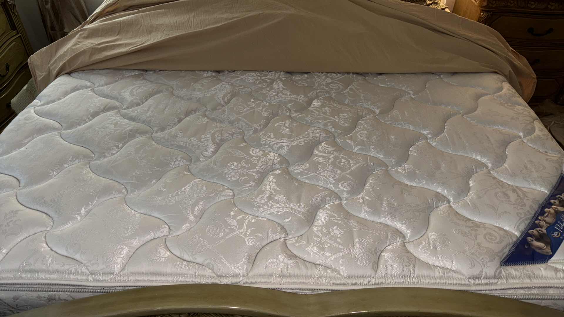 Photo 1 of MICHAEL AMINI LA FRANCAISE COLLECTION KING SIZE 4 POSTER BED FRAME (INCLUDES MATTRESS, BOX SPRING & BEDDING) 81” X 97” H89”