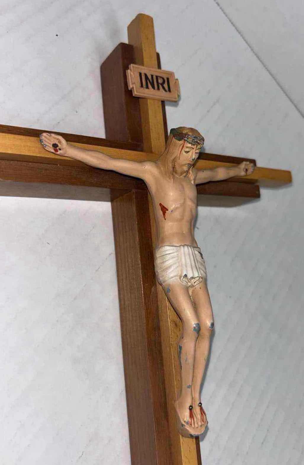 Photo 1 of RELIGIOUS CRUCIFIX WALL DECOR 7.5” X 14.75”