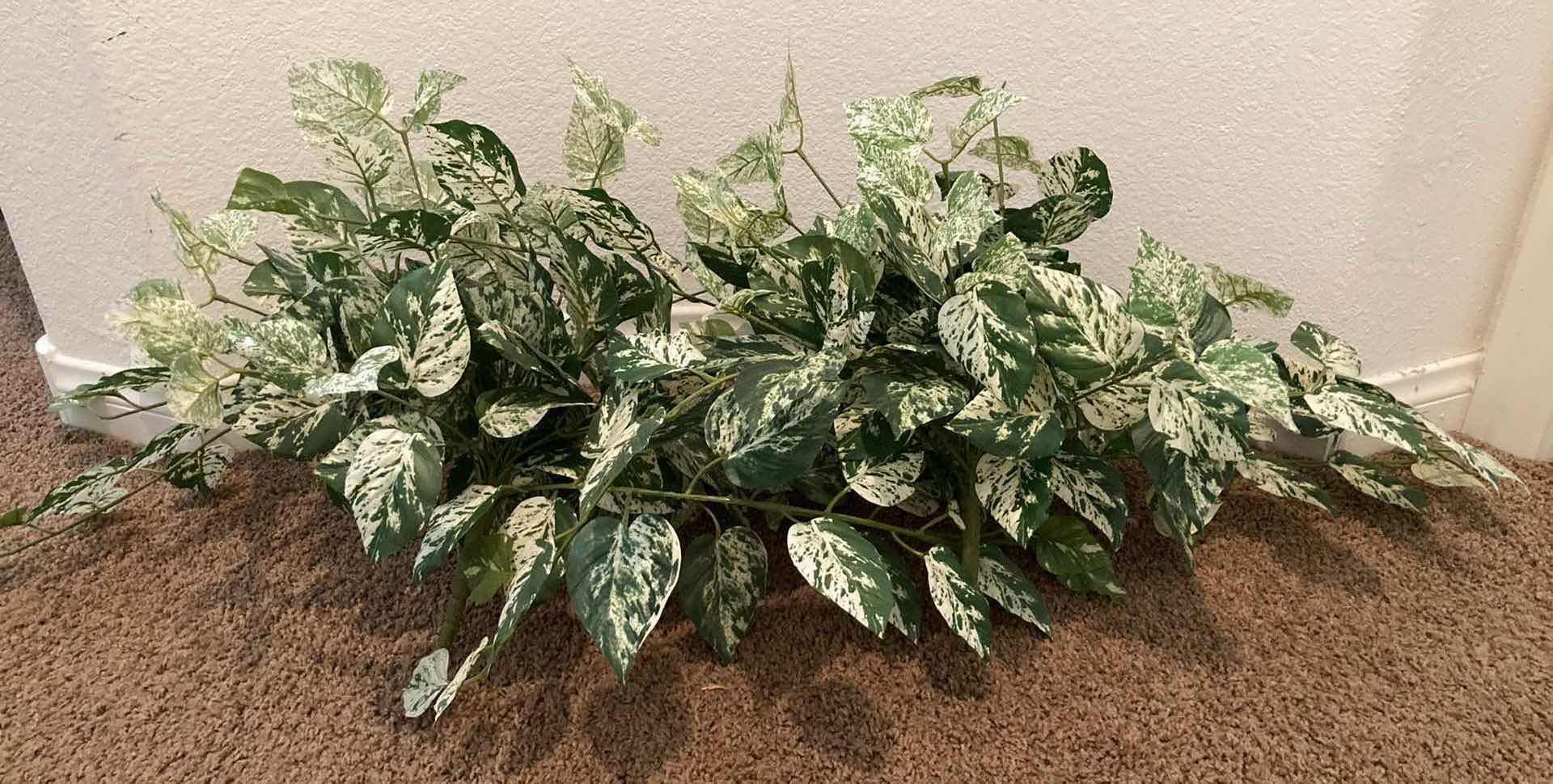 Photo 1 of POTHOS DECORATIVE ARTIFICIAL BUSH (2)