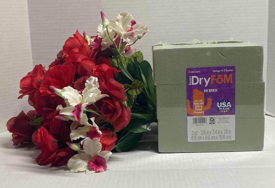 Photo 1 of ROSE/FLOWER DECORATIVE ARTIFICIAL FLOWERS W FLORA CRAFT DESERT DRY FOM (6PK)