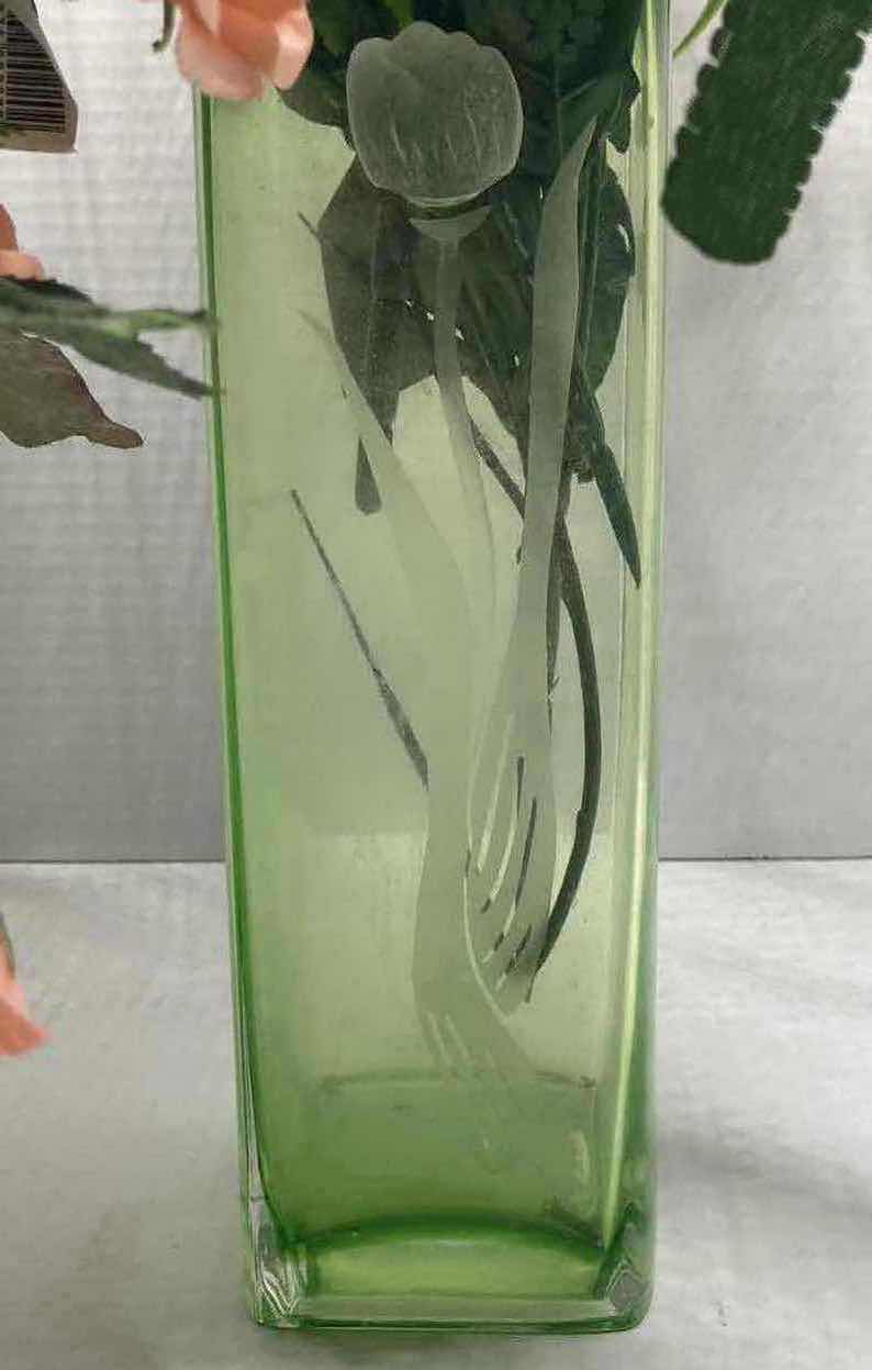 Photo 1 of FLOWER BOUQUET W GLASS VASE H30”
