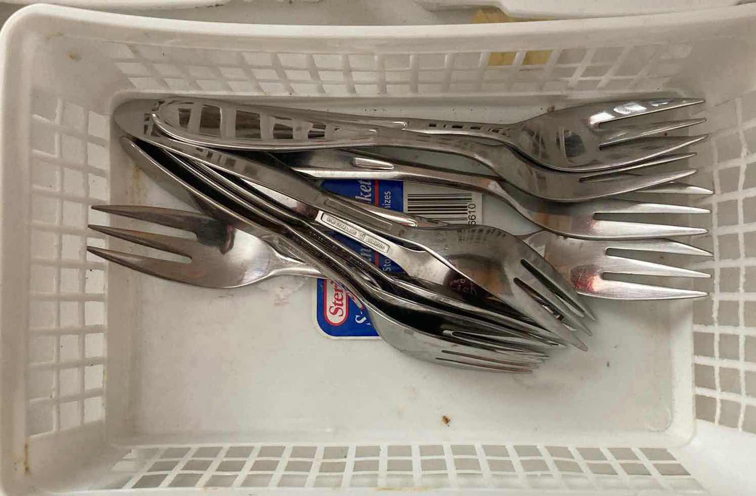 Photo 1 of CONTENTS OF DRAWER-FLATWARE