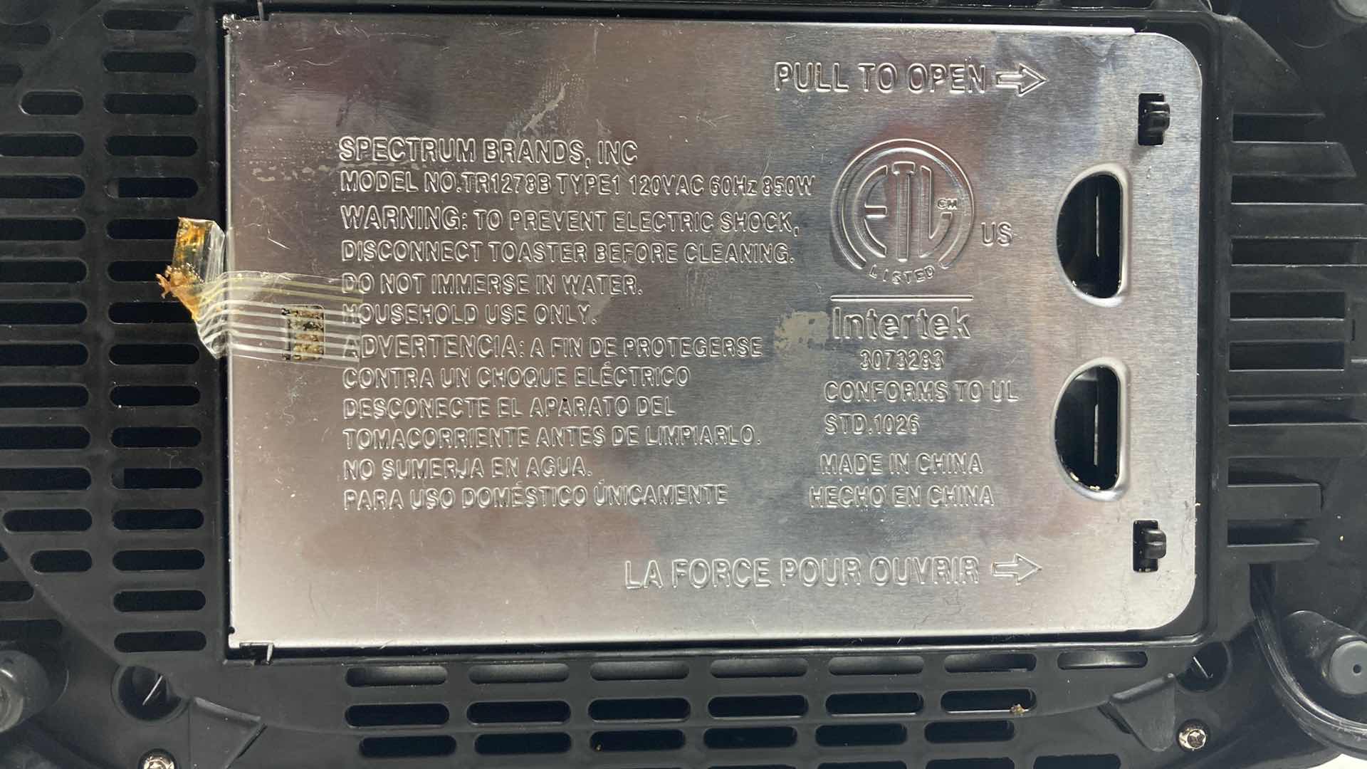 Photo 1 of BLACK & DECKER EXTRA WIDE SLOT 2-SLICE TOASTER MODEL TR1278B