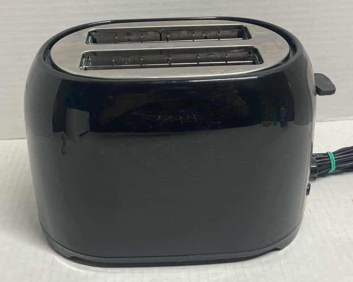 Photo 1 of BLACK & DECKER EXTRA WIDE SLOT 2-SLICE TOASTER MODEL TR1278B