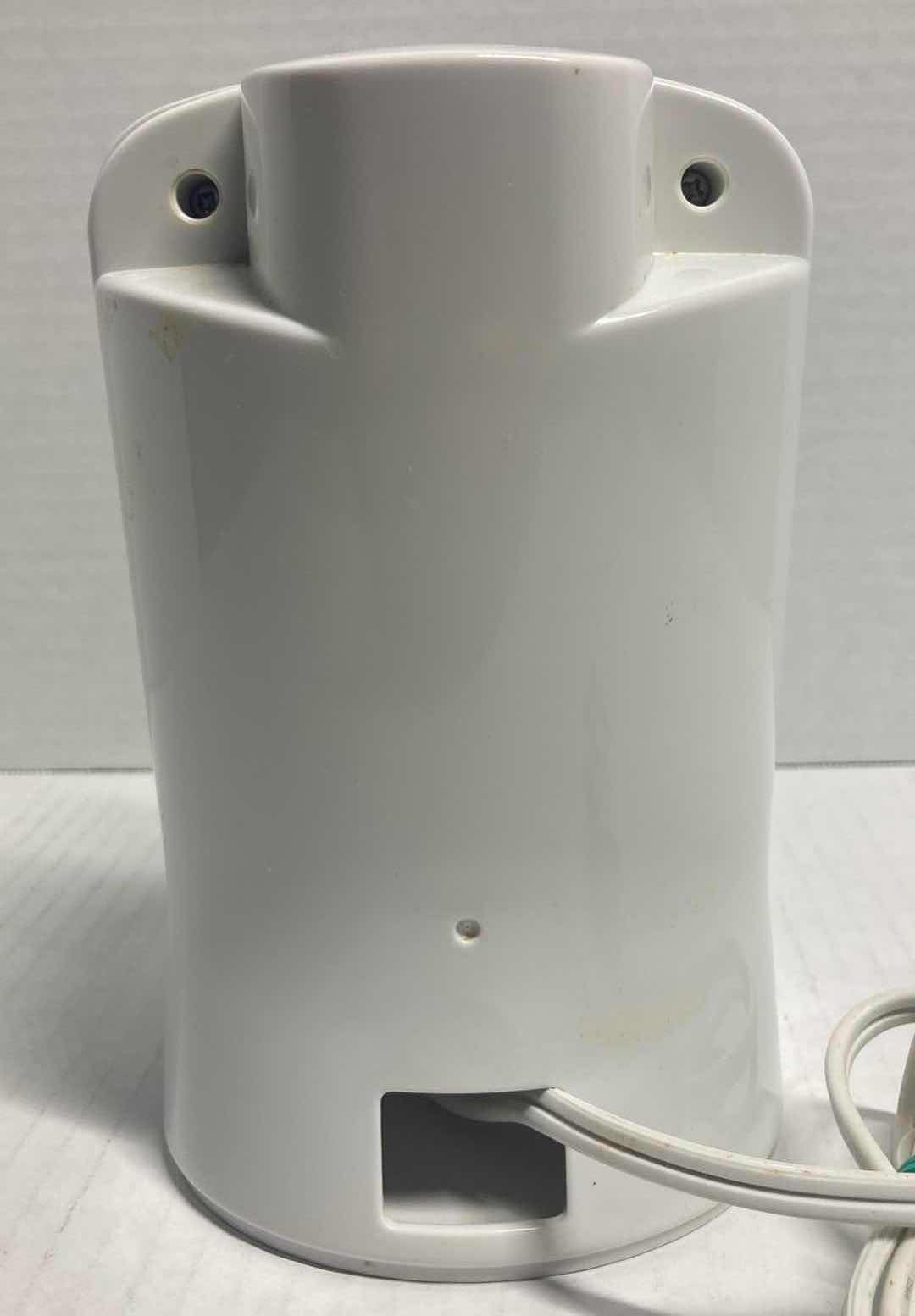 Photo 1 of ELECTRIC CAN OPENER MODEL CN105
