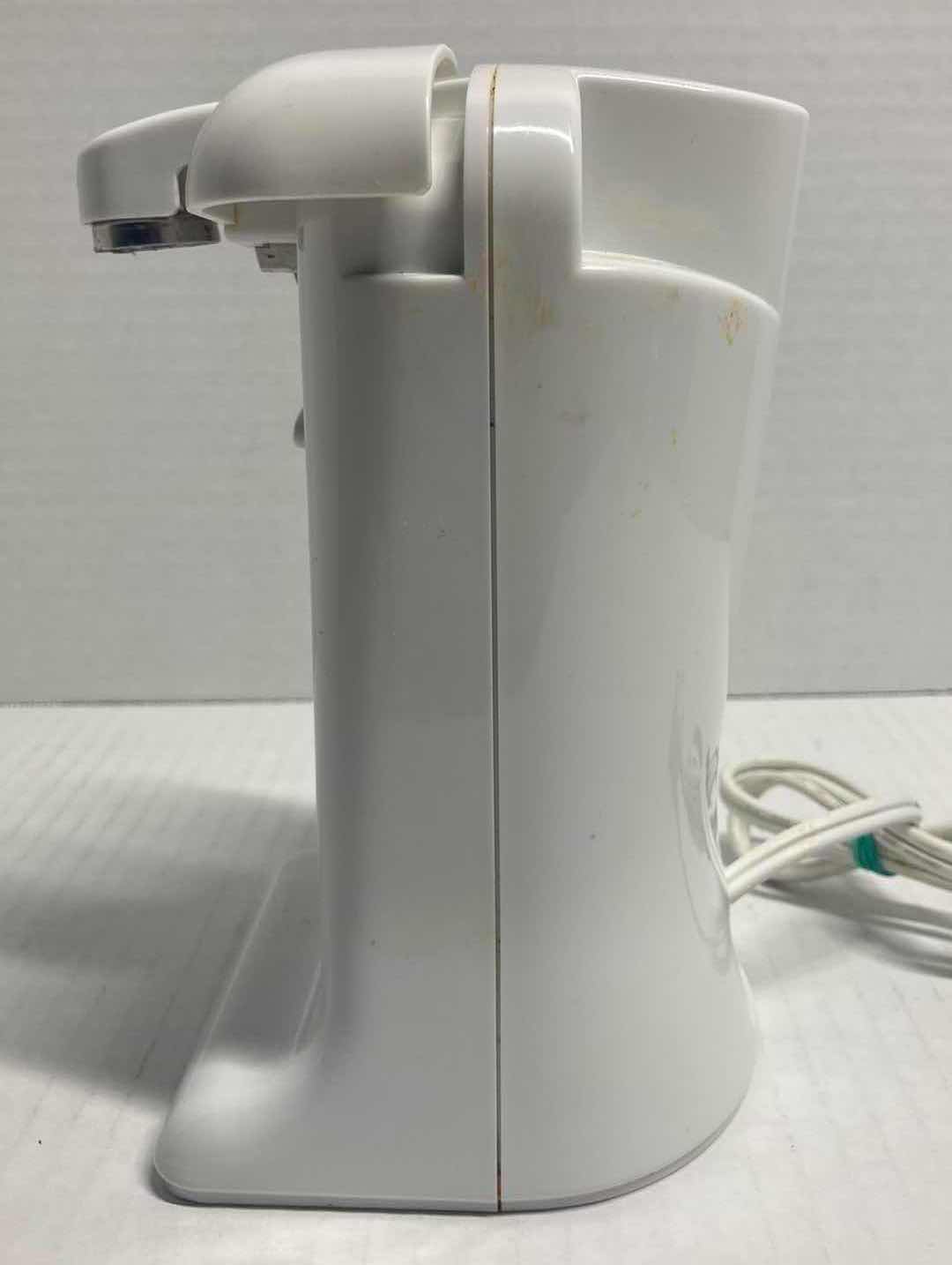 Photo 1 of ELECTRIC CAN OPENER MODEL CN105