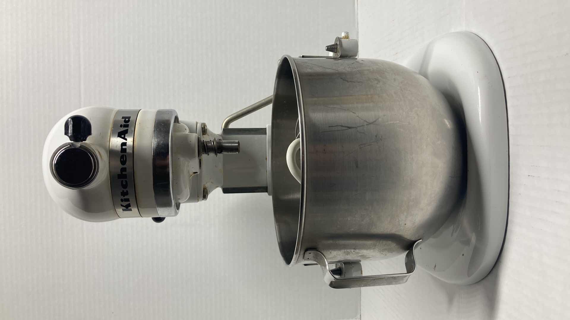 Photo 1 of KITCHENAID 7QT BOWL-LIFT STAND MIXER MODEL K5SS