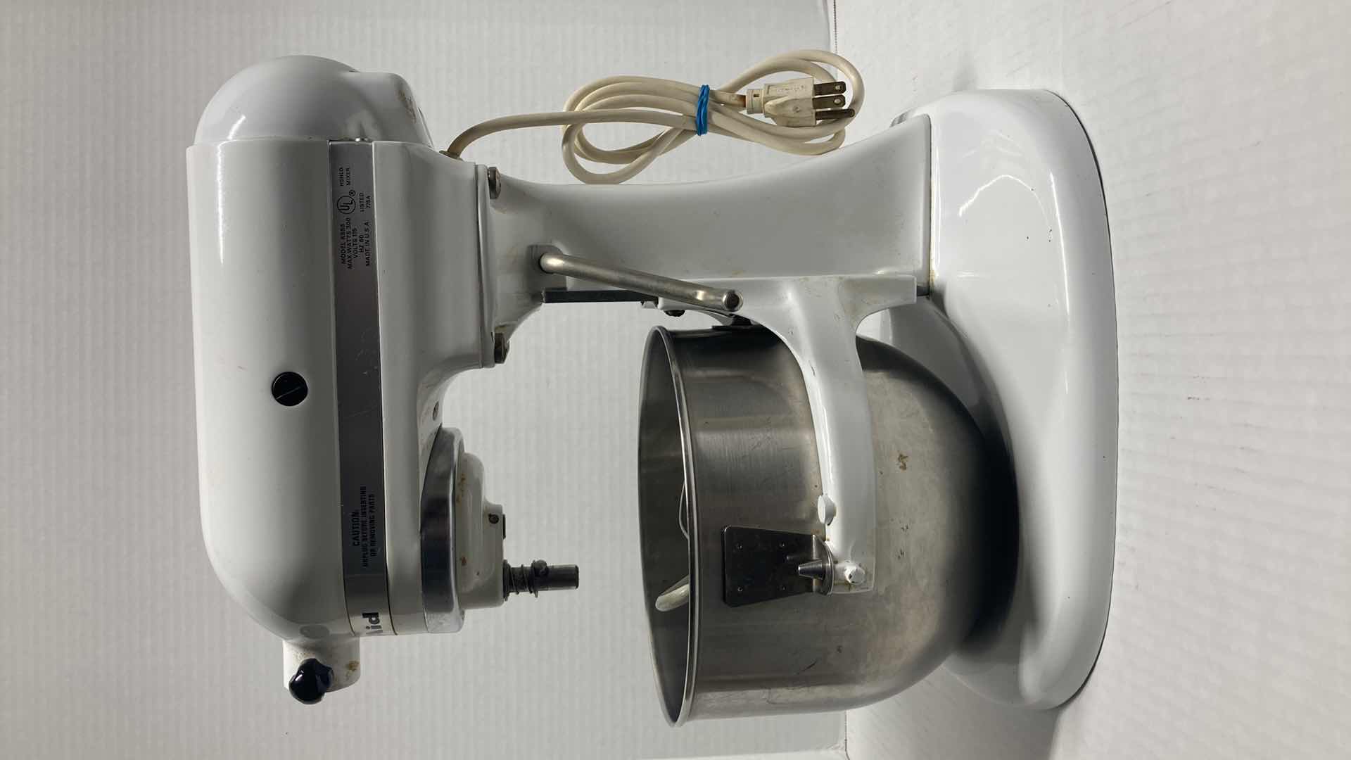Photo 1 of KITCHENAID 7QT BOWL-LIFT STAND MIXER MODEL K5SS