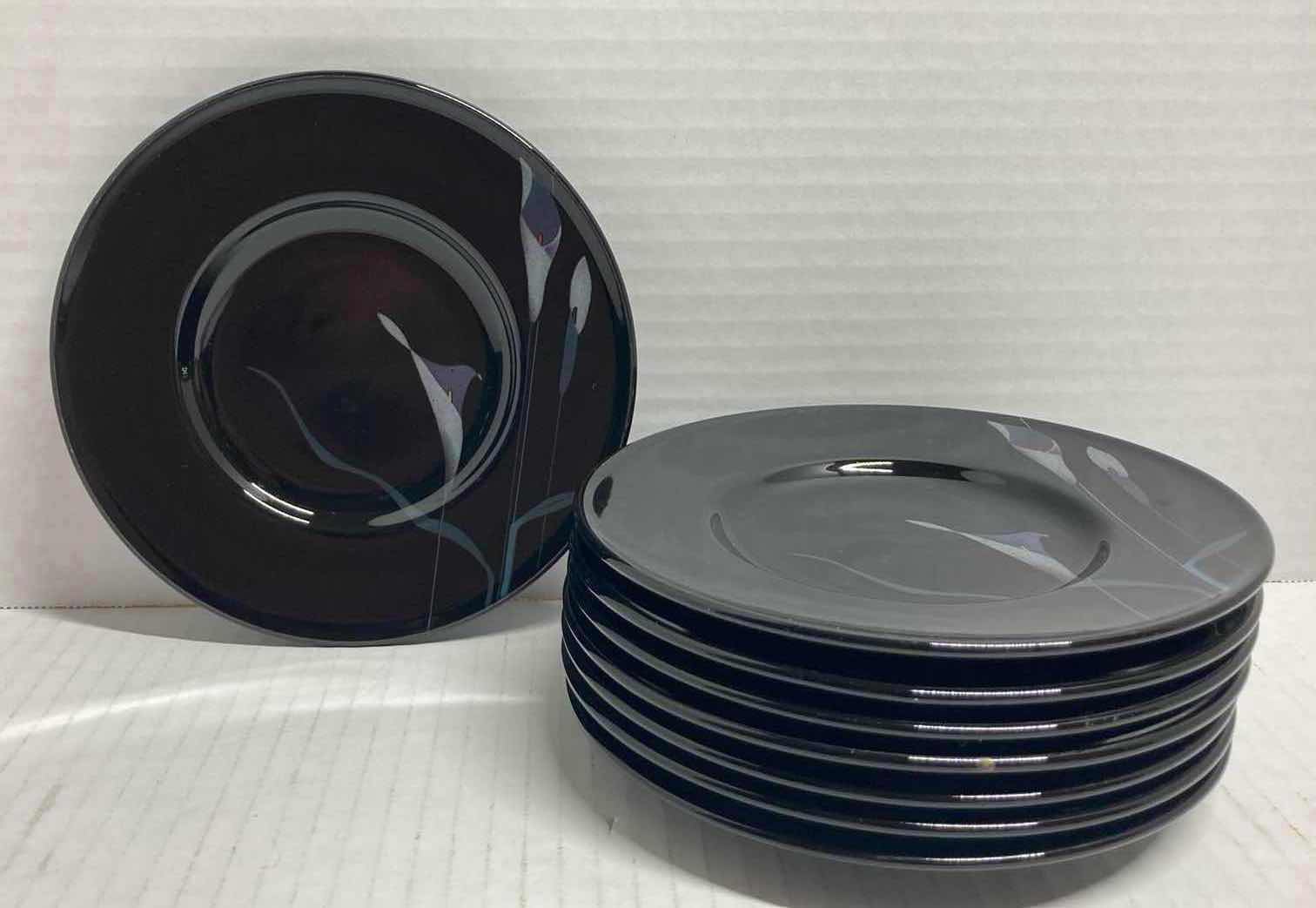 Photo 1 of MIKASA GALLERIA OPUS BLACK CALLA LILY JAPANESE PORCELAIN DINNERWARE SET 39PC