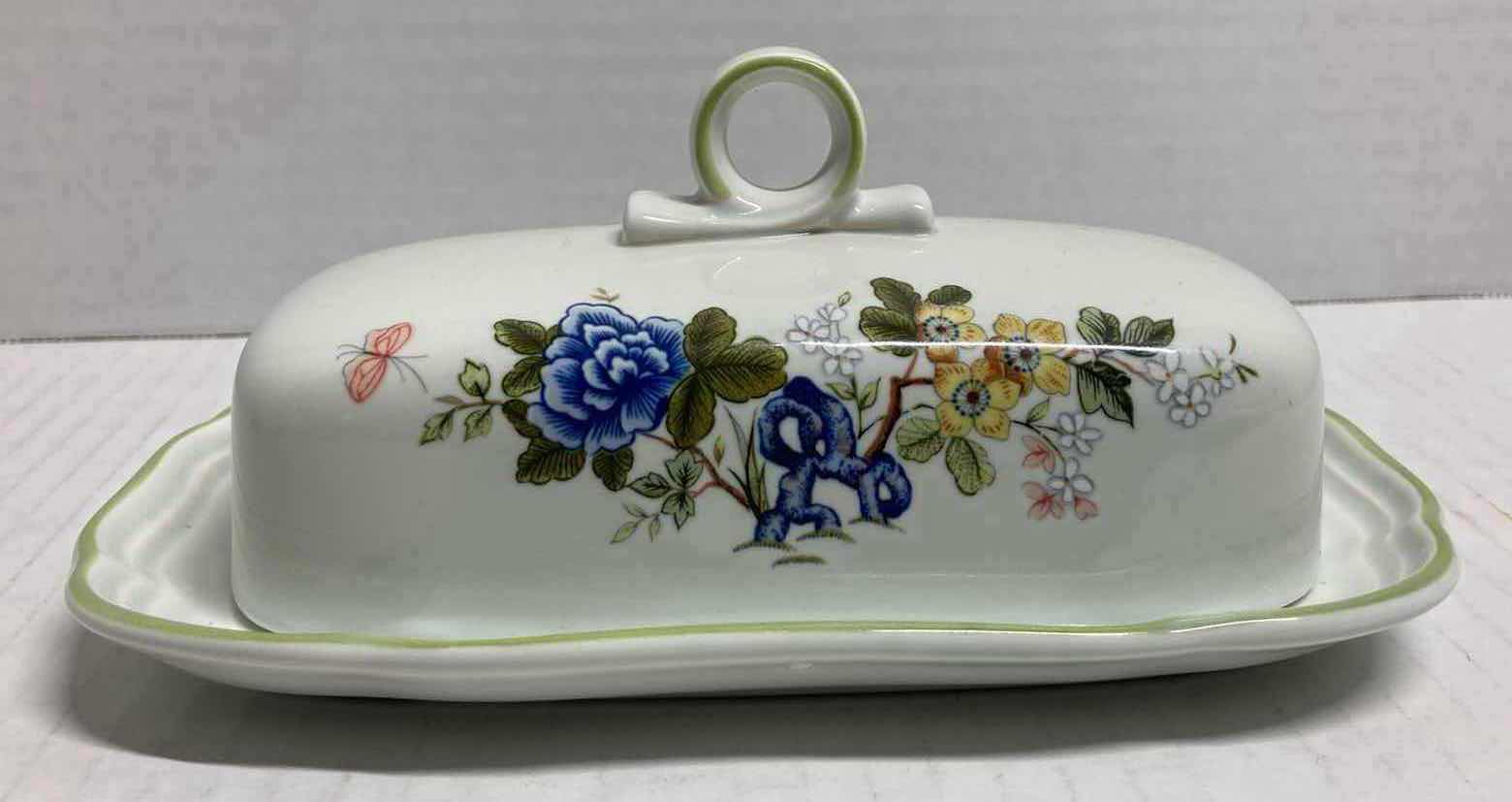 Photo 1 of MIKASA HERITAGE IMARI BOUQUET JAPANESE PORCELAIN SET