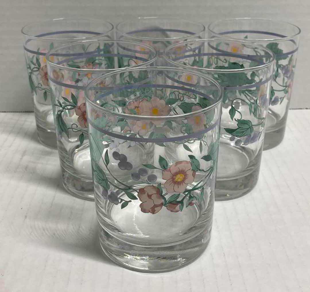 Photo 1 of RANMARU KENSINGTON FLORAL H6.5” & 4.5” GLASS CUPS 12PC