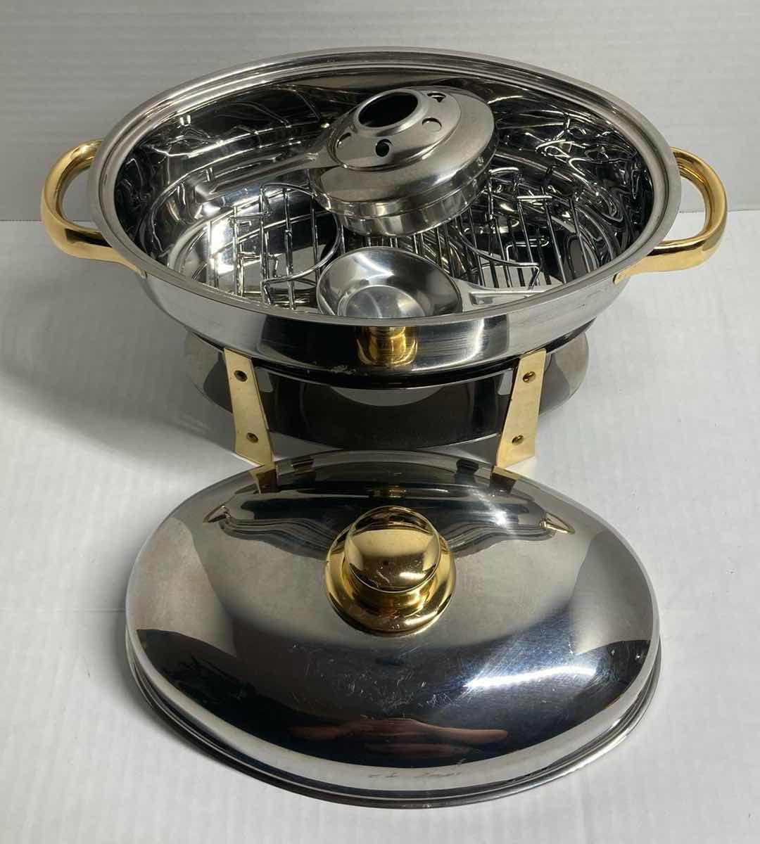 Photo 1 of CUISINE COOKWARE COMMAND PERFORMANCE GOLD STAINLESS STEEL CHAFING DISH SET 10”
