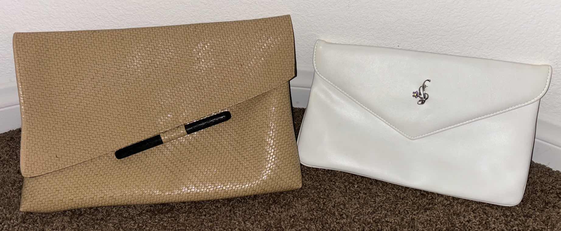 Photo 1 of CLUTCH STYLE PURSES (2)