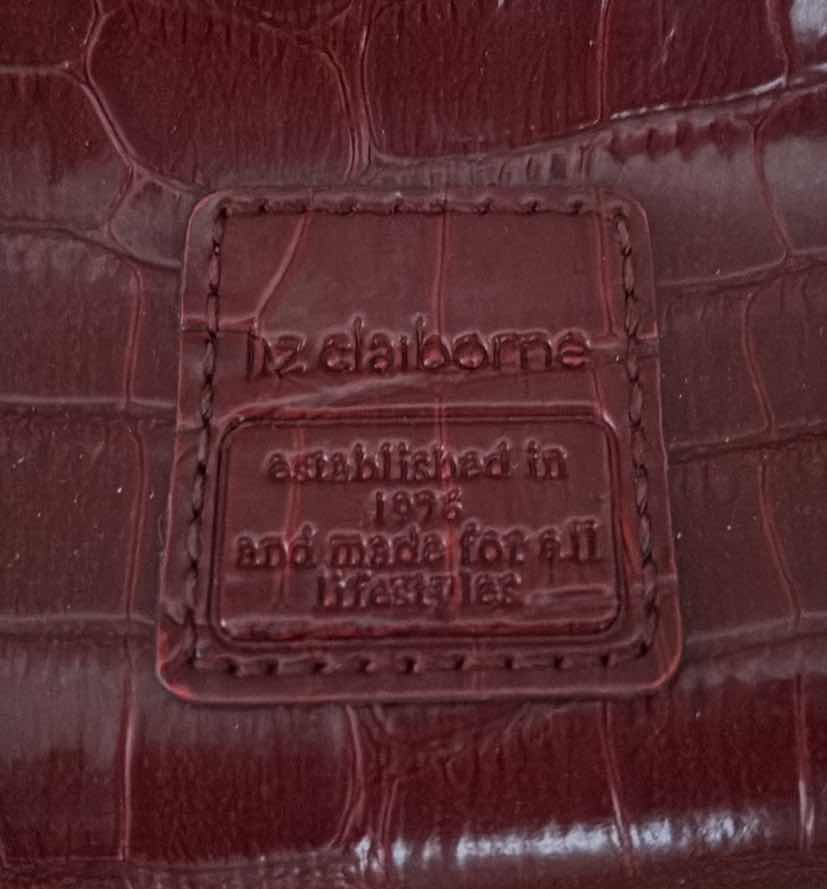 Photo 1 of LIZ CLAIBORNE PURSE