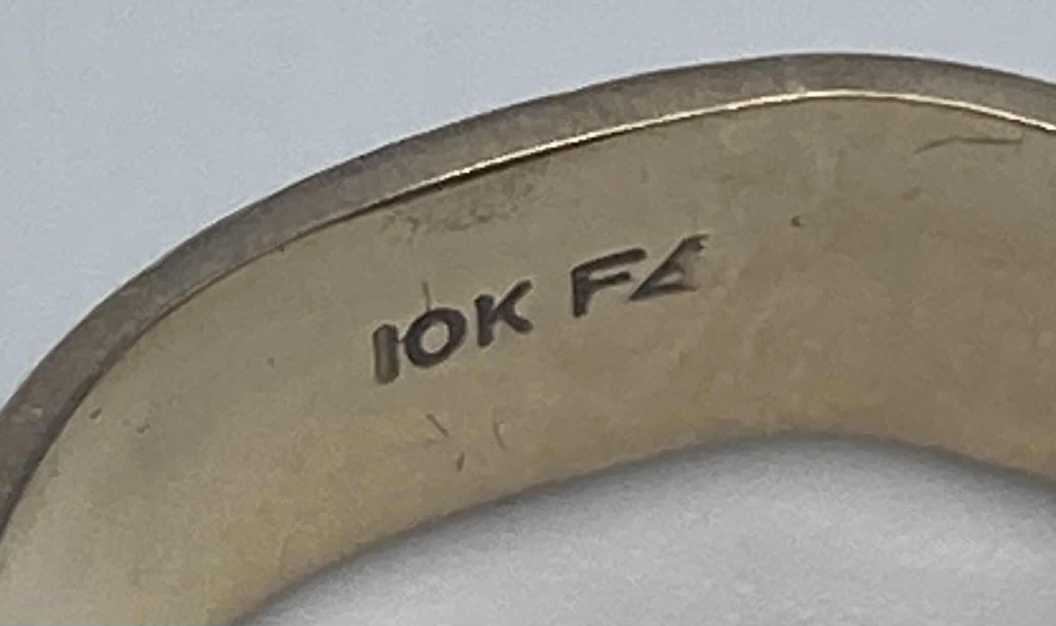 Photo 1 of 10K GOLD RING BAND APPROX SIZE 9.75-10.25 (3.2G)