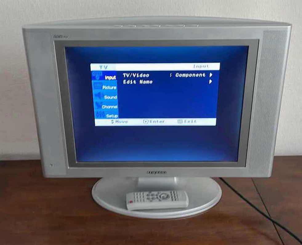 Photo 1 of SAMSUNG 20” LCD TV W REMOTE MODEL TP2035