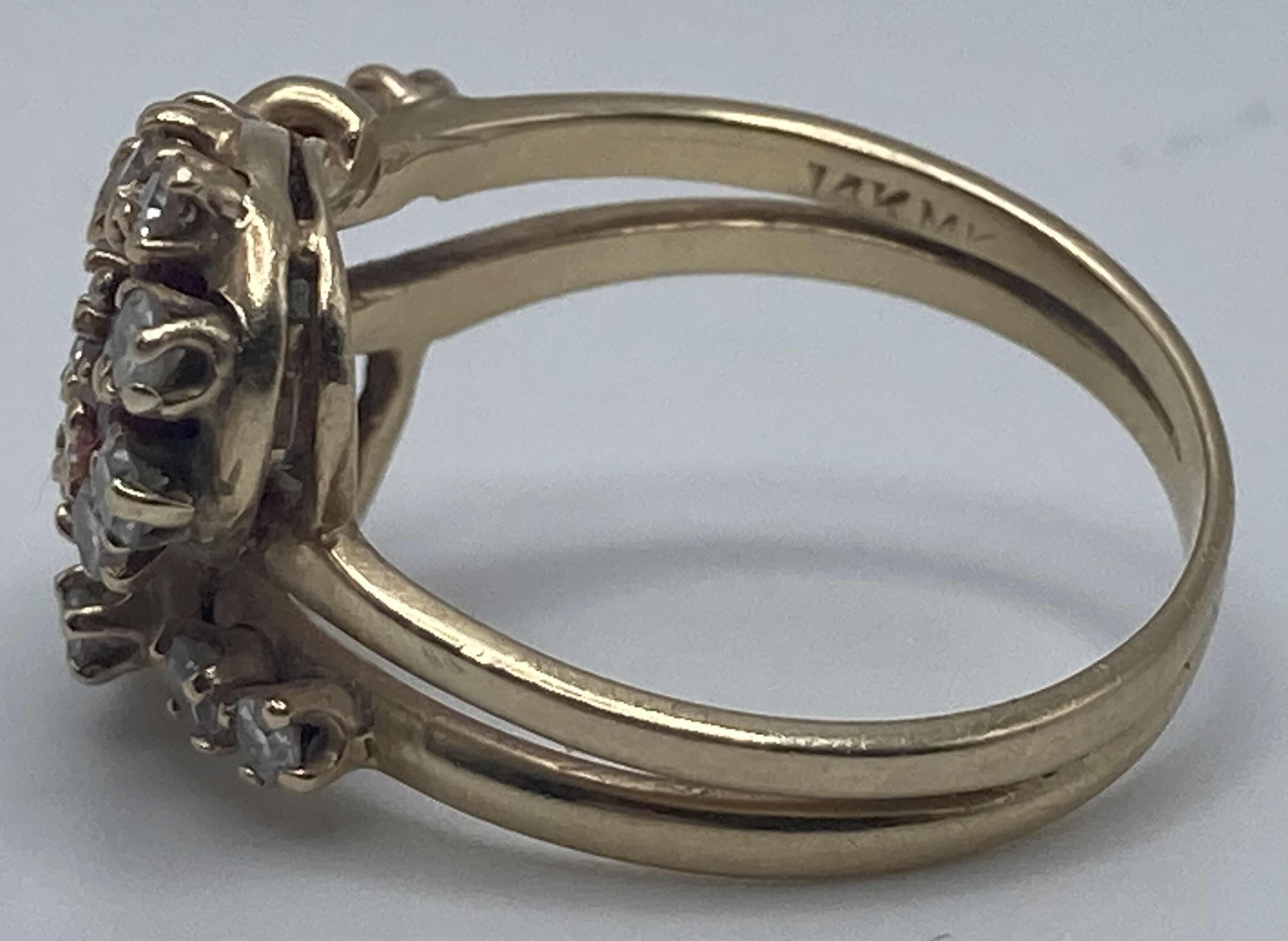 Photo 1 of 14K GOLD RING W PURPLE & CLEAR STONES APPROX RING SIZE 8.5-9 (5.2G)