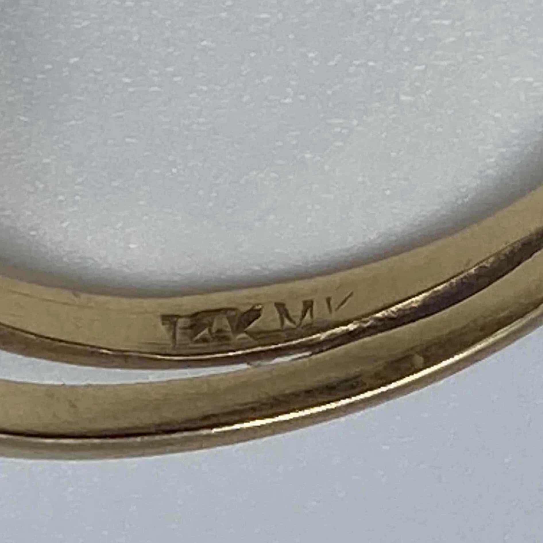 Photo 1 of 14K GOLD RING W PURPLE & CLEAR STONES APPROX RING SIZE 8.5-9 (5.2G)